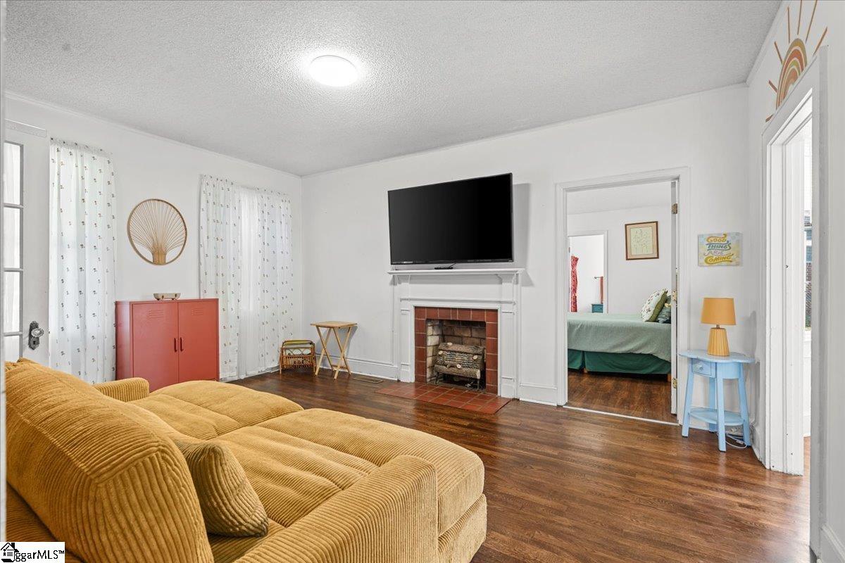 803 S Limestone Street Gaffney, SC 29341