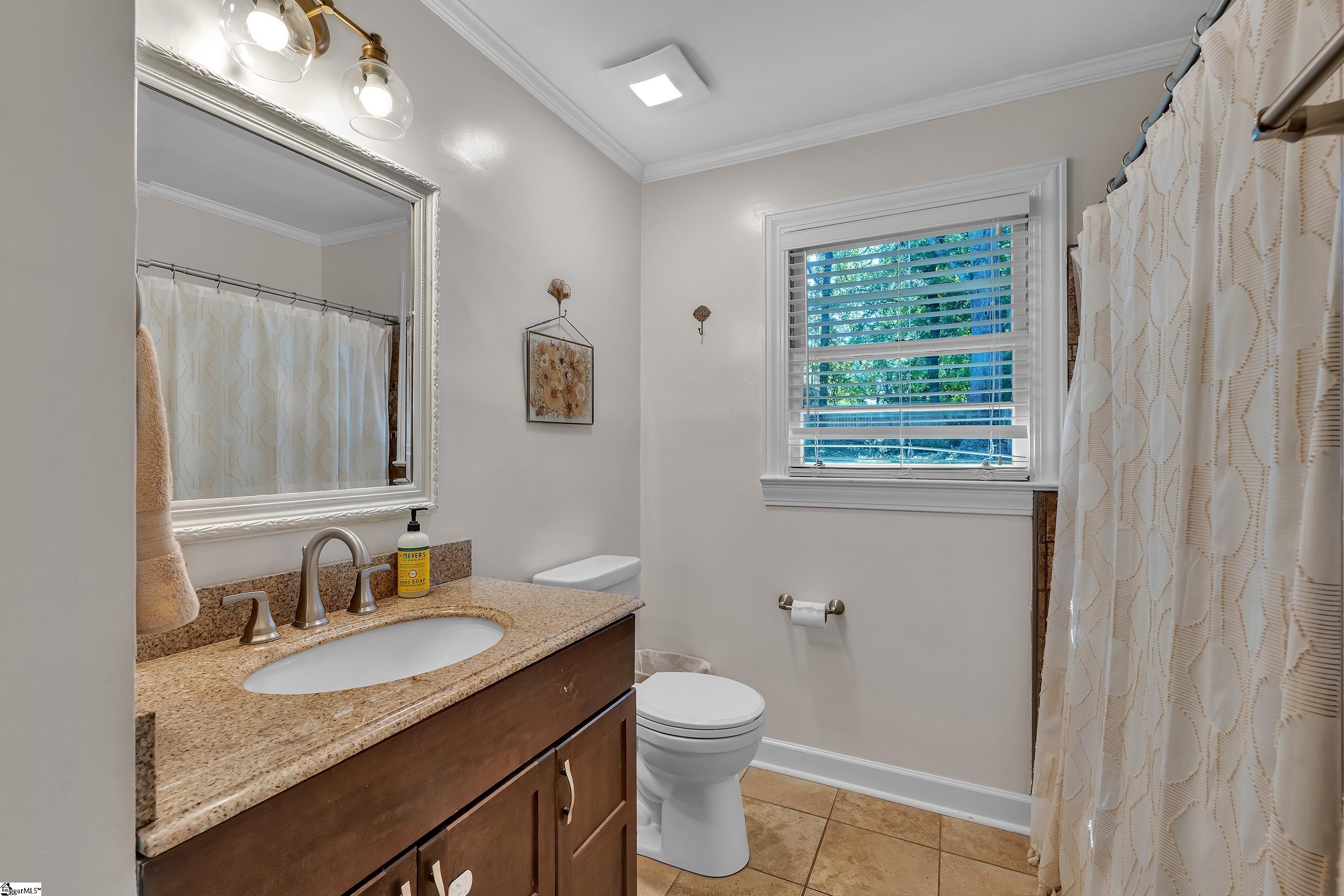 70 Lake Forest Drive Greenville, SC 29609