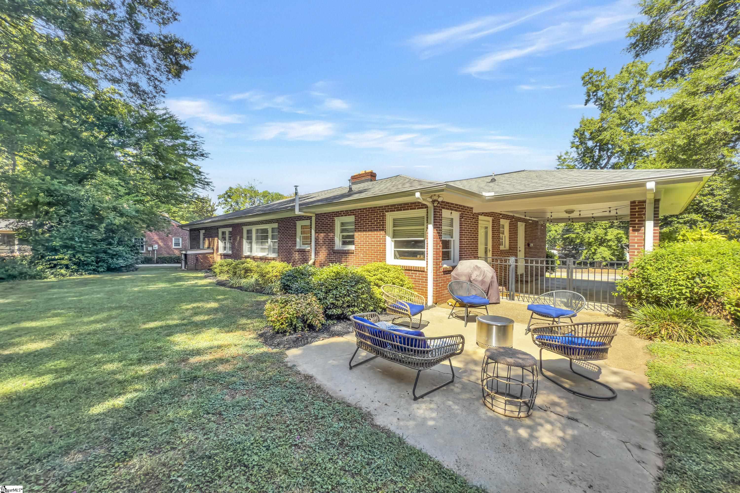 70 Lake Forest Drive Greenville, SC 29609