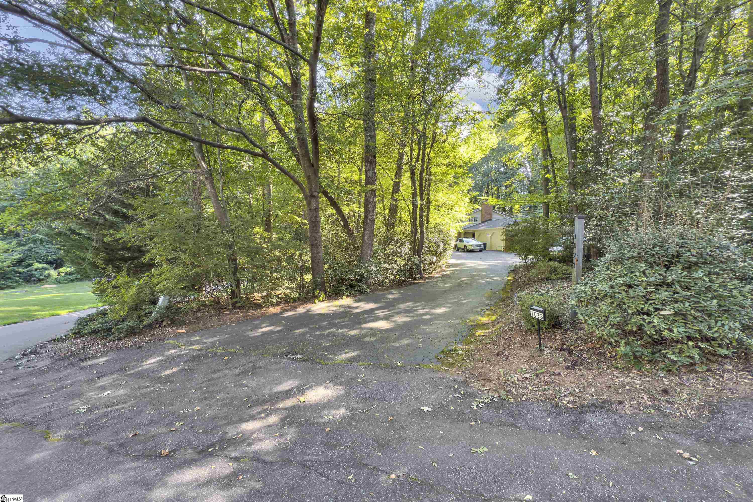 1023 Four Mile Branch Road Spartanburg, SC 29302
