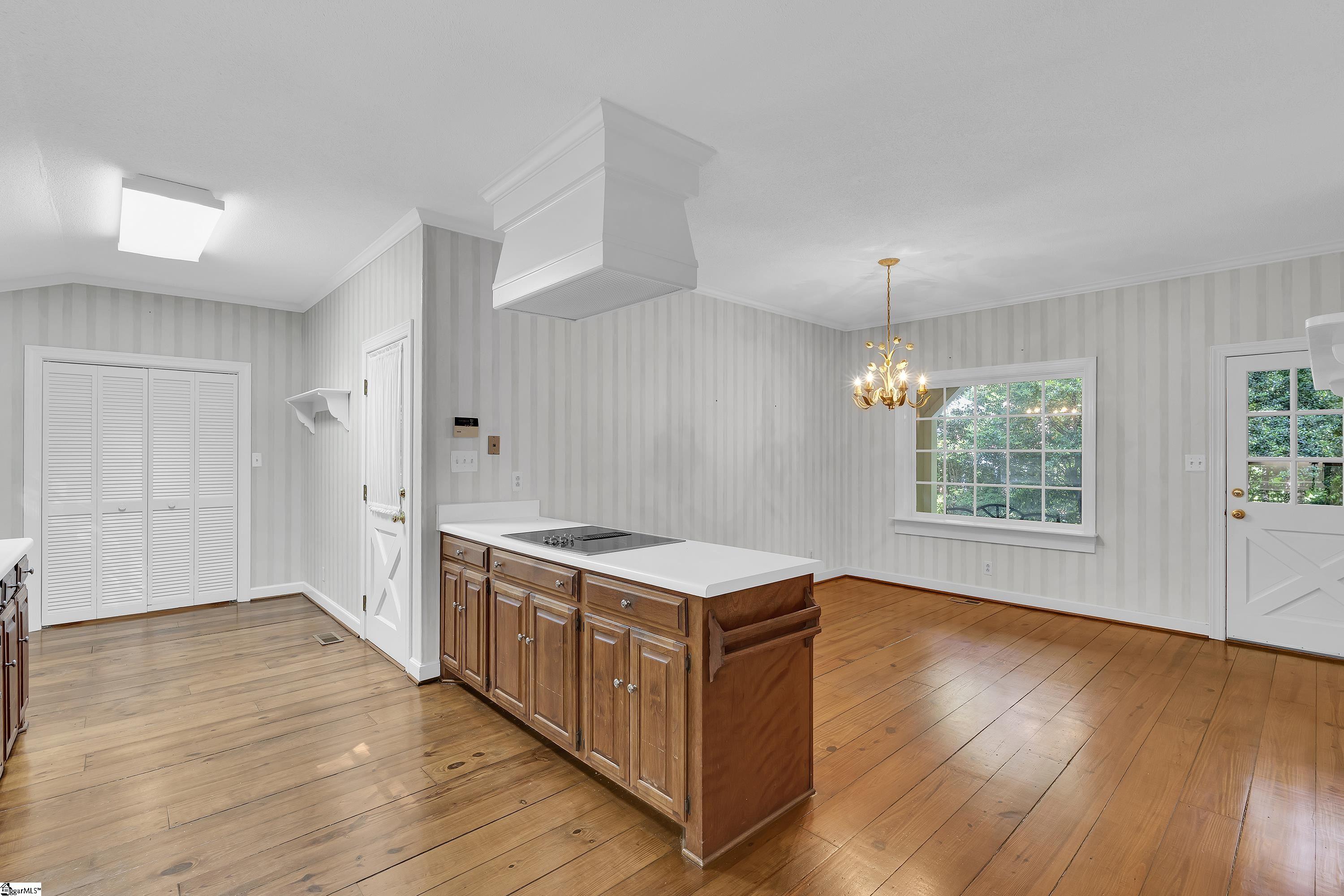 1023 Four Mile Branch Road Spartanburg, SC 29302