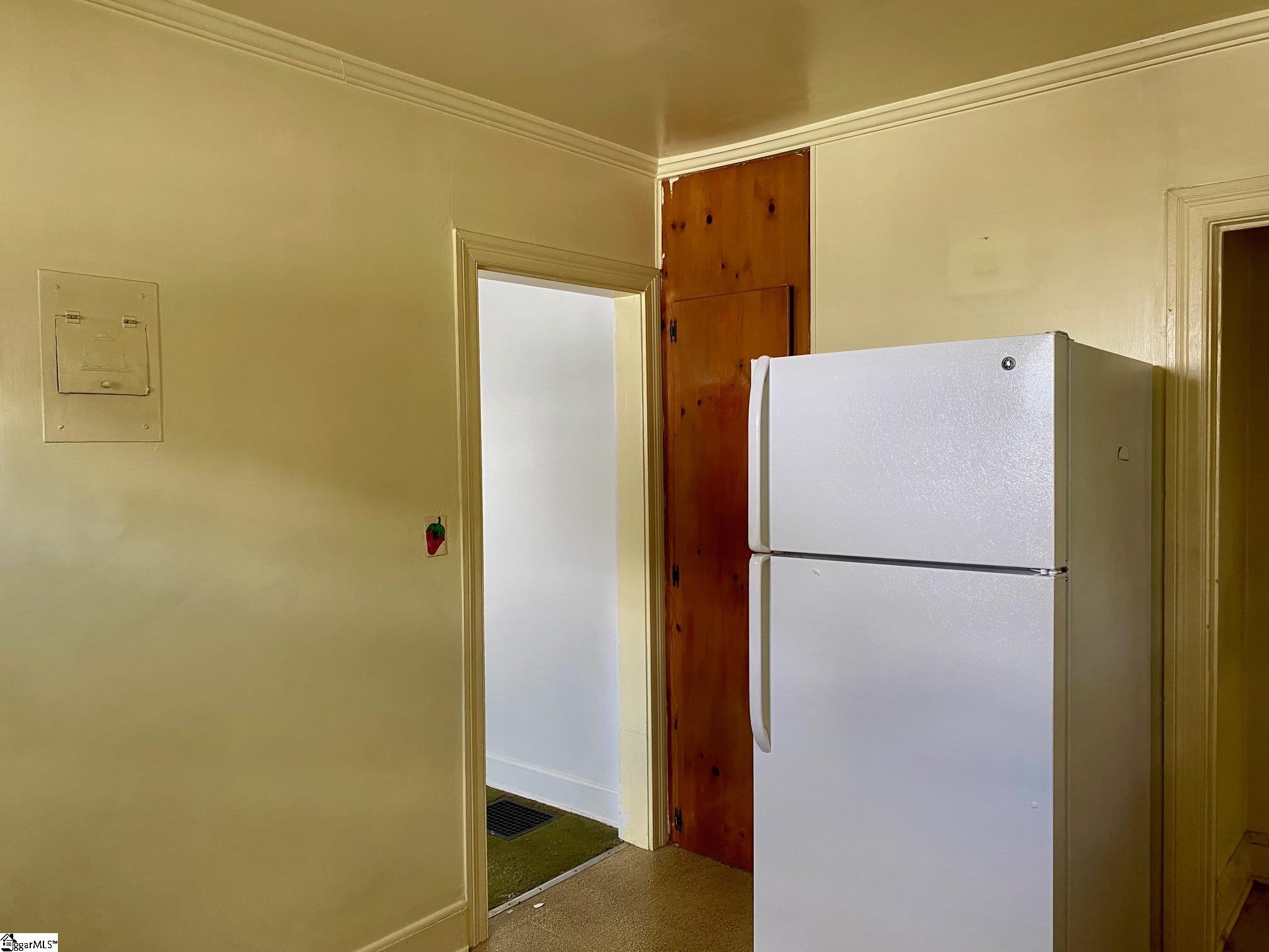 18 Amherst Avenue Greenville, SC 29605
