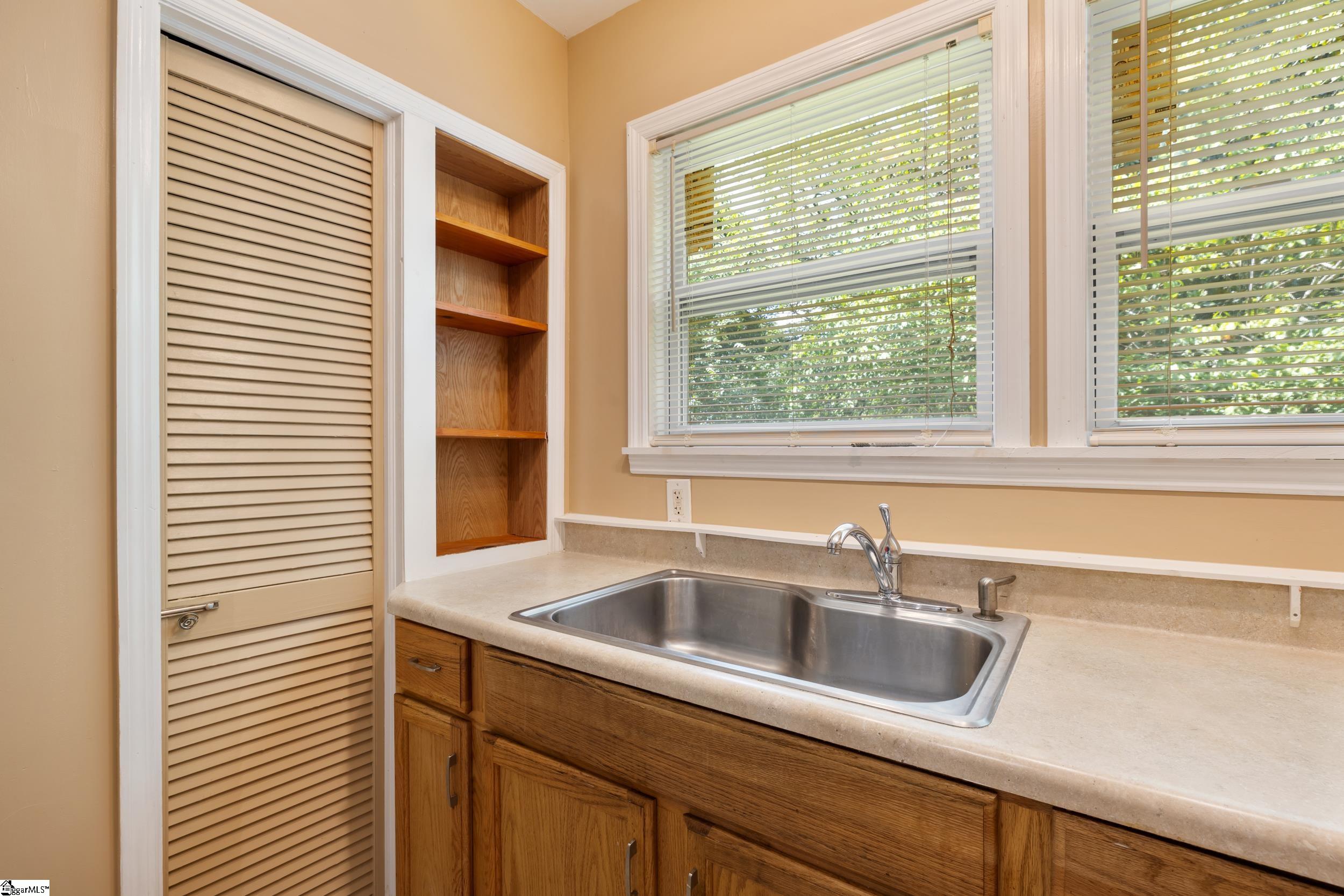300 Strickland Avenue Anderson, SC 29625