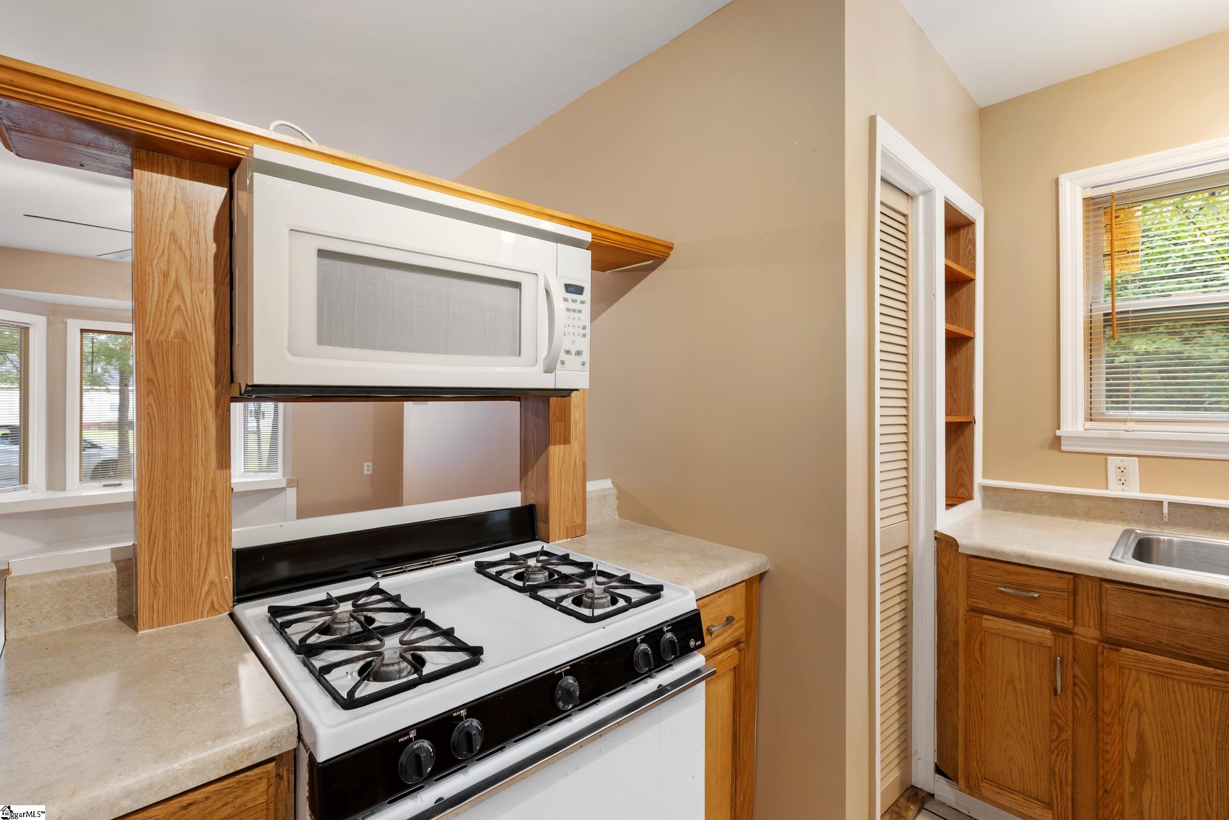 300 Strickland Avenue Anderson, SC 29625