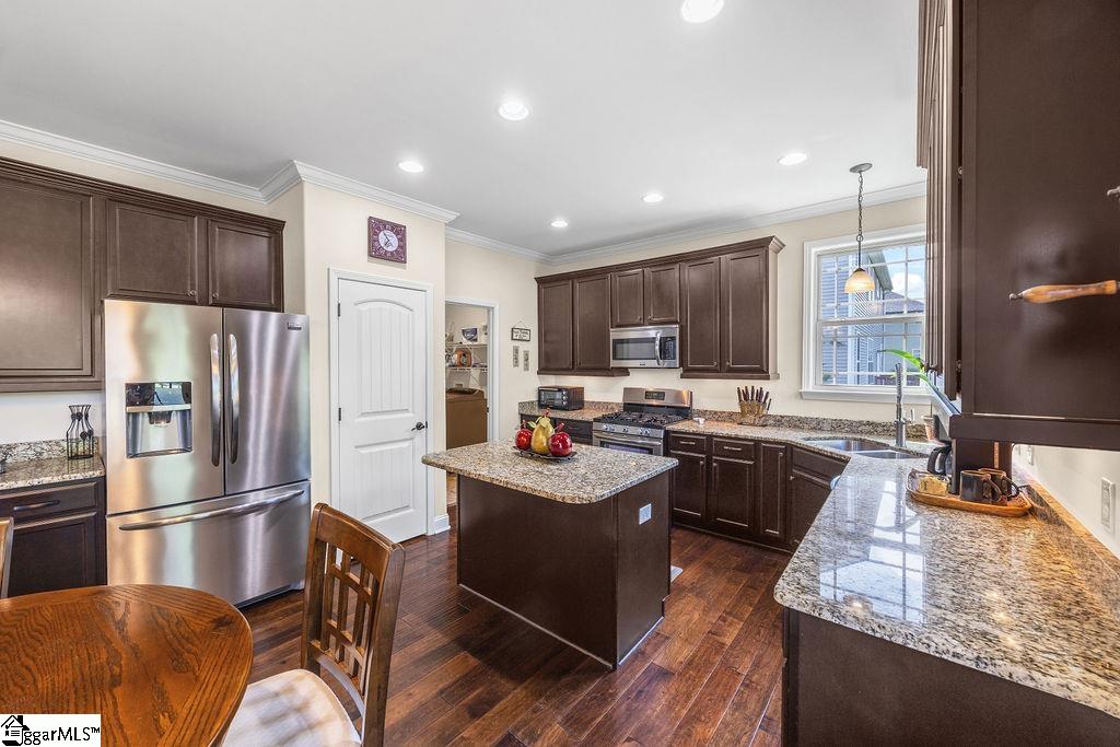 10 Meadowgold Lane Greer, SC 29651