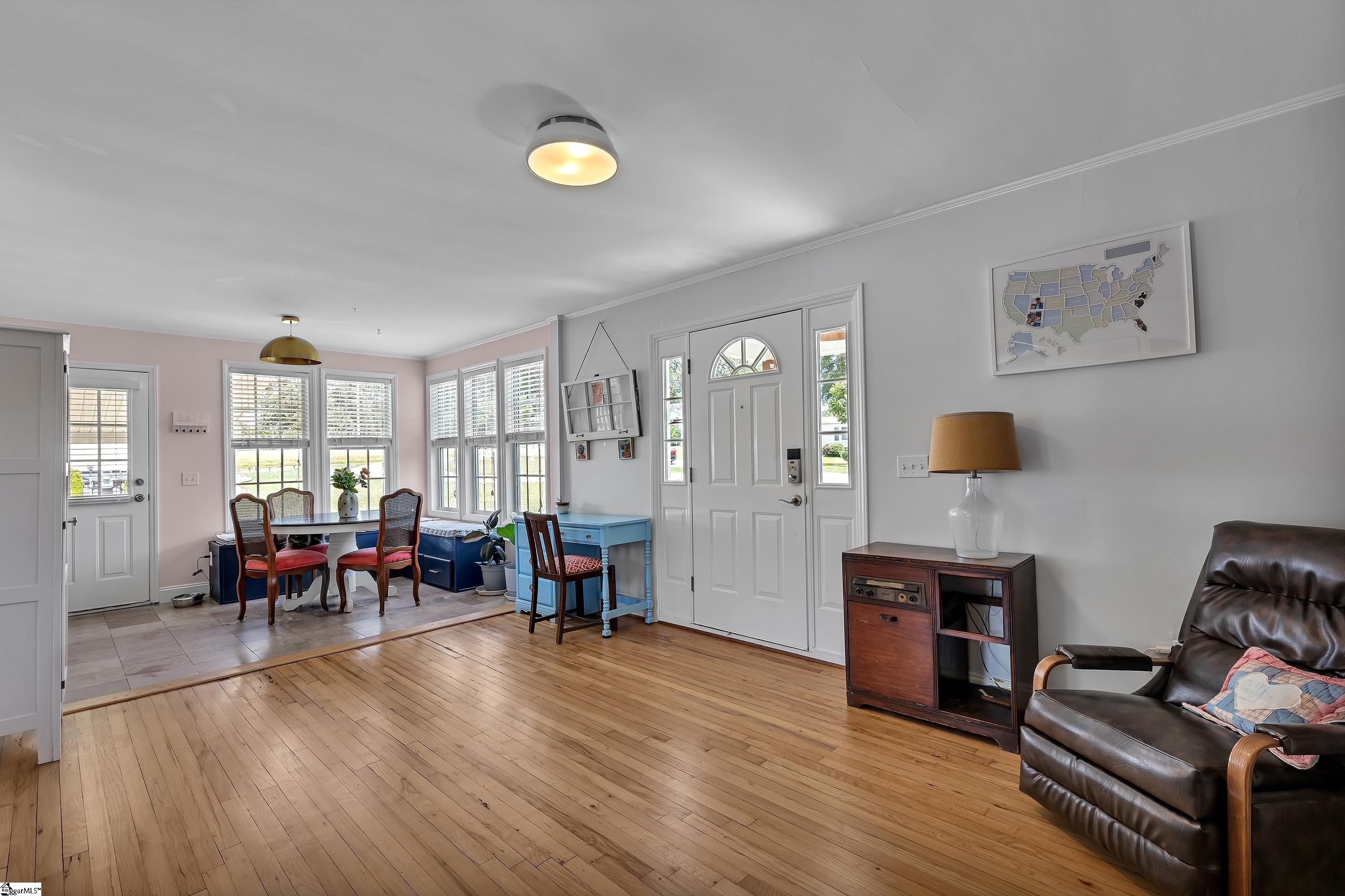 11 Princeton Avenue Greenville, SC 29607