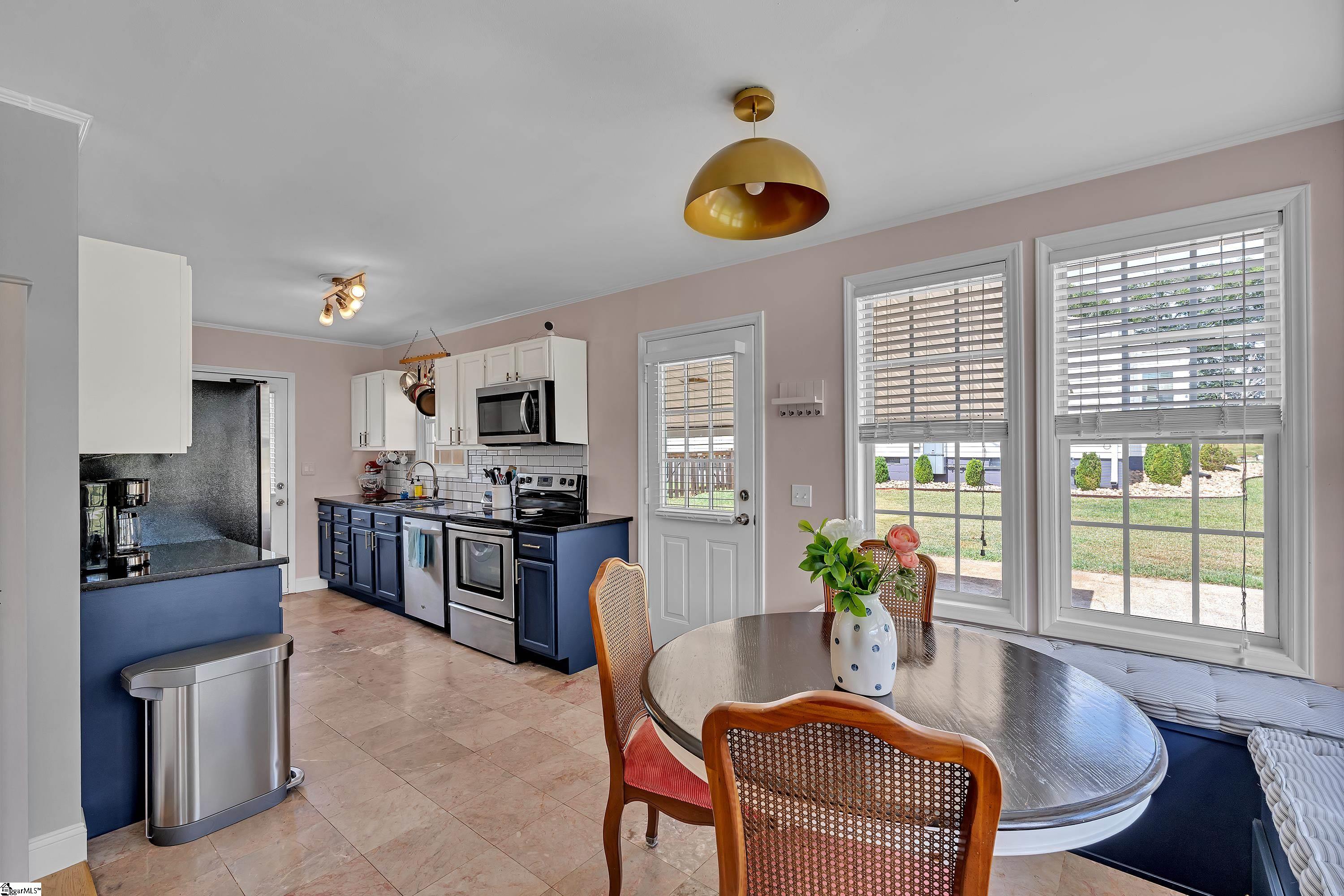 11 Princeton Avenue Greenville, SC 29607