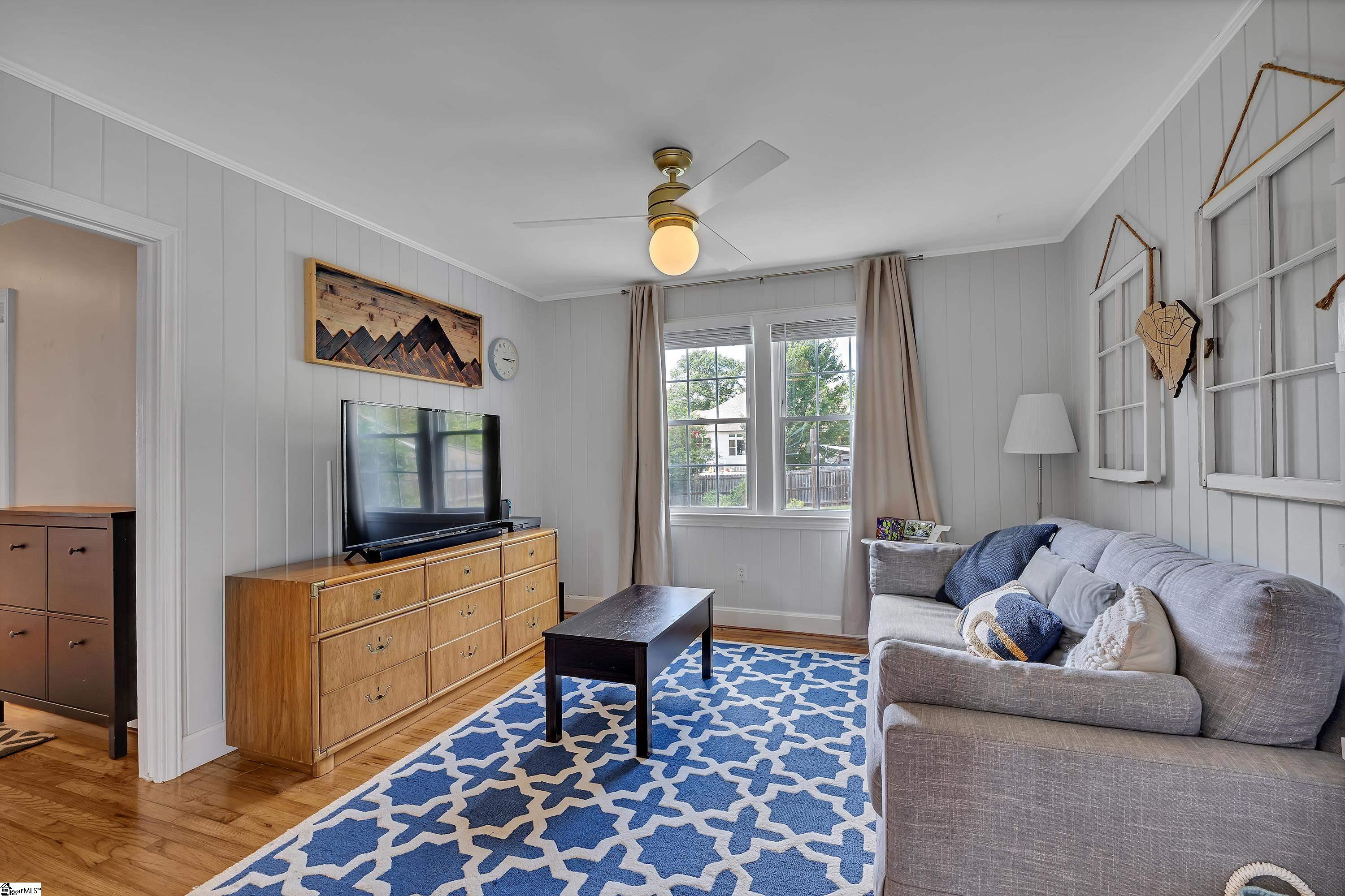 11 Princeton Avenue Greenville, SC 29607