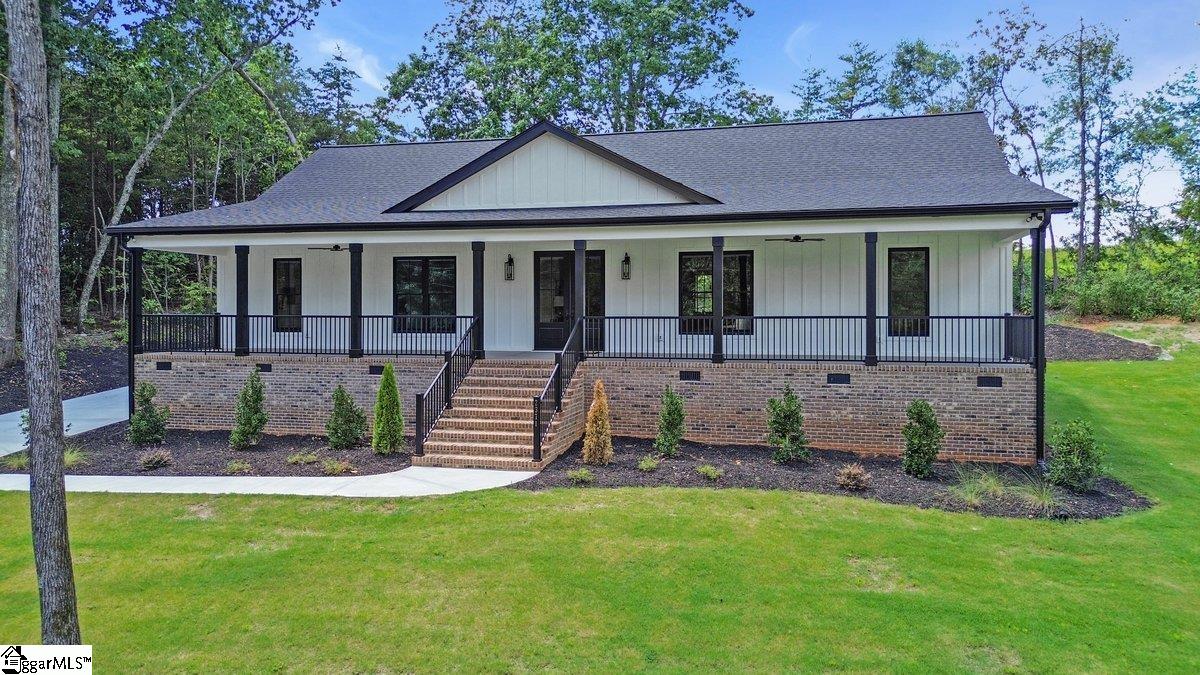 2371 Tigerville Road Travelers Rest, SC 29690