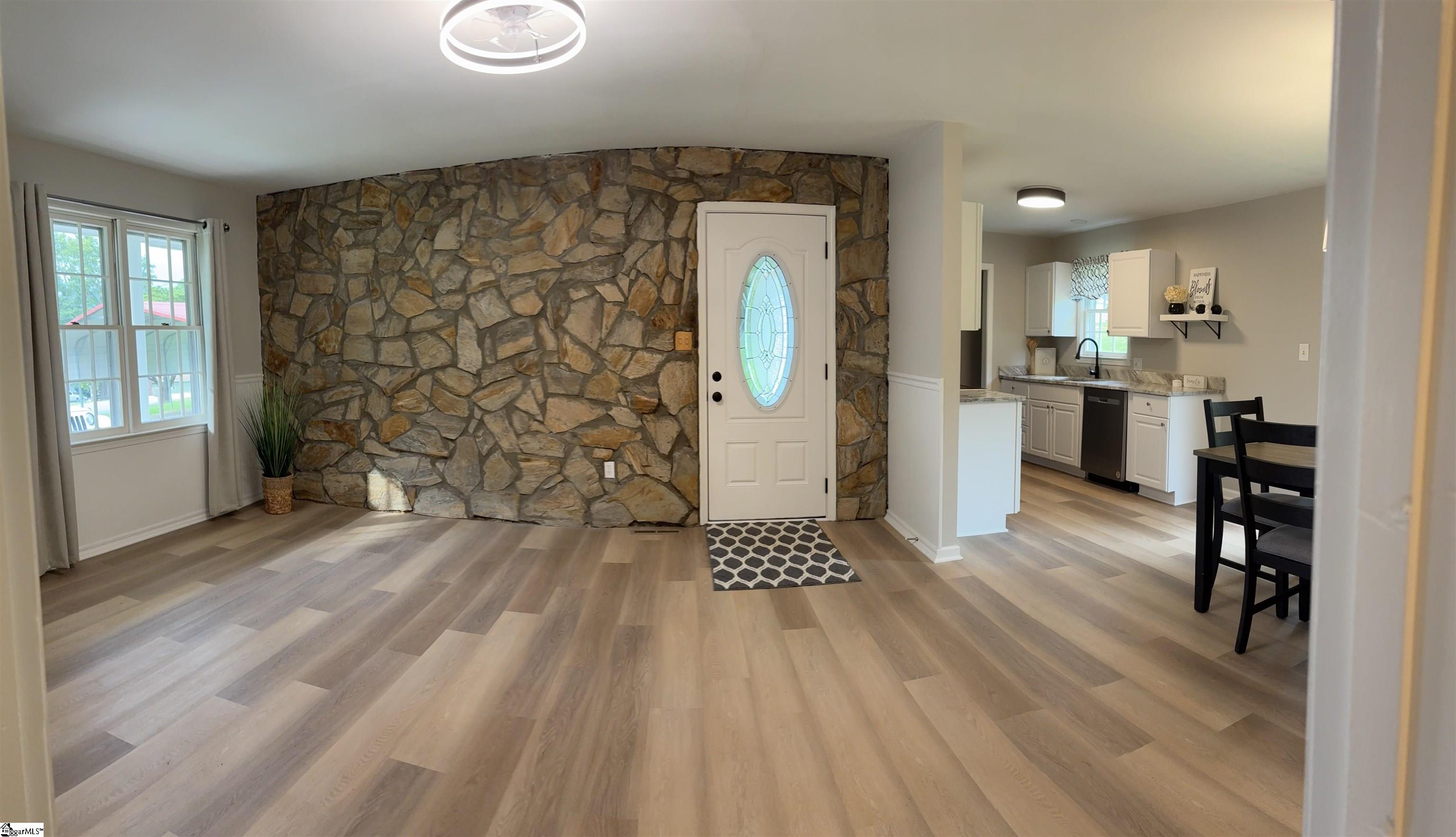 126 Venture Drive Liberty, SC 29657