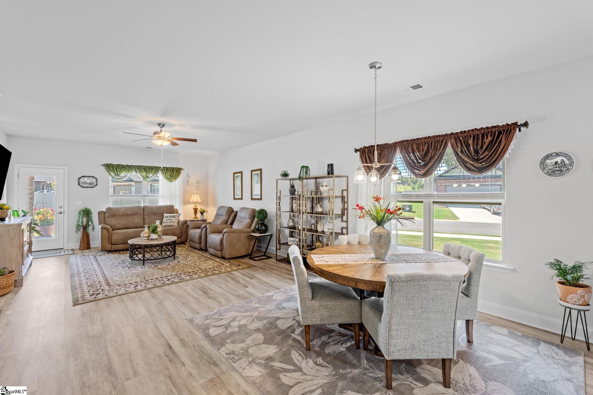 2 Woodcross Drive Simpsonville, SC 29681