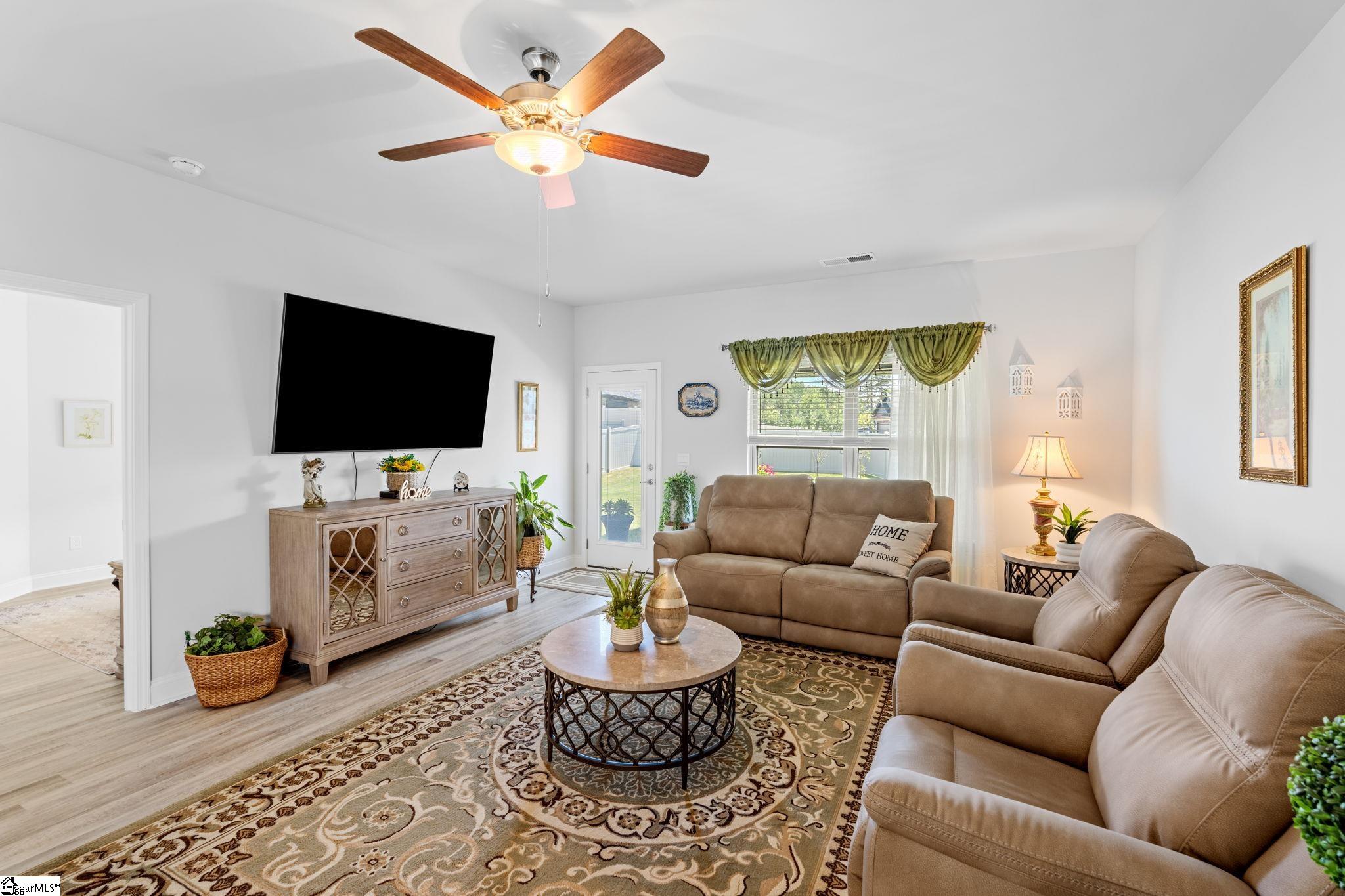 2 Woodcross Drive Simpsonville, SC 29681