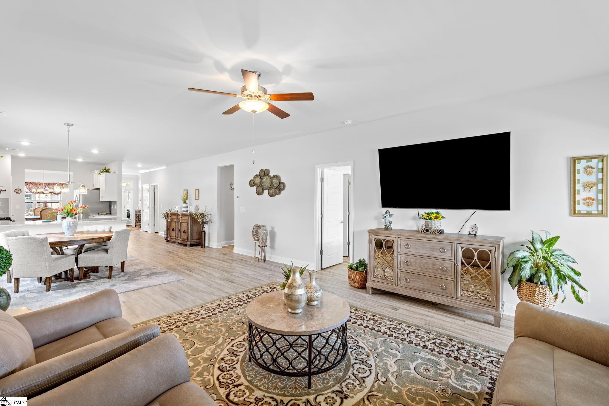 2 Woodcross Drive Simpsonville, SC 29681