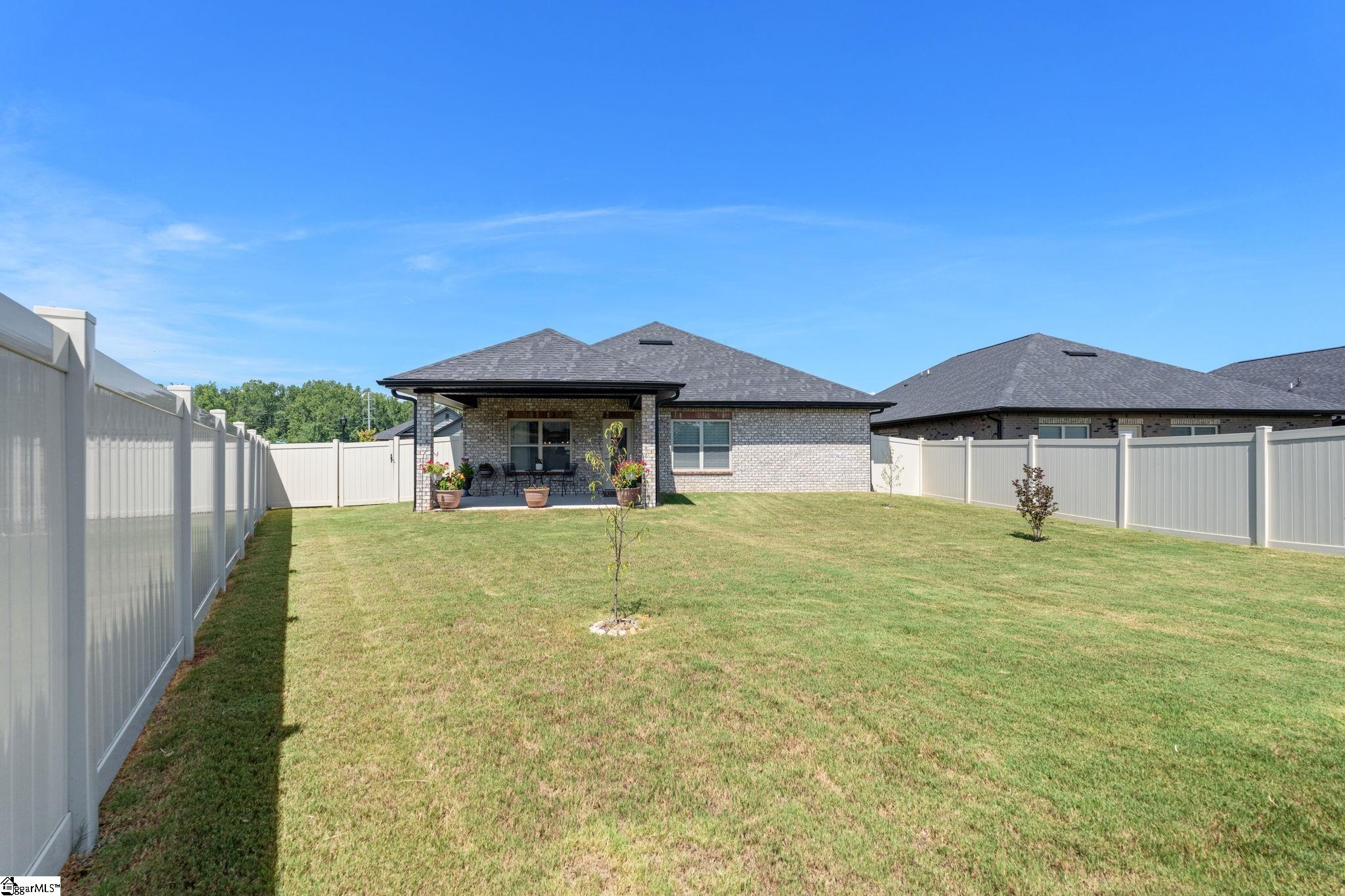 2 Woodcross Drive Simpsonville, SC 29681