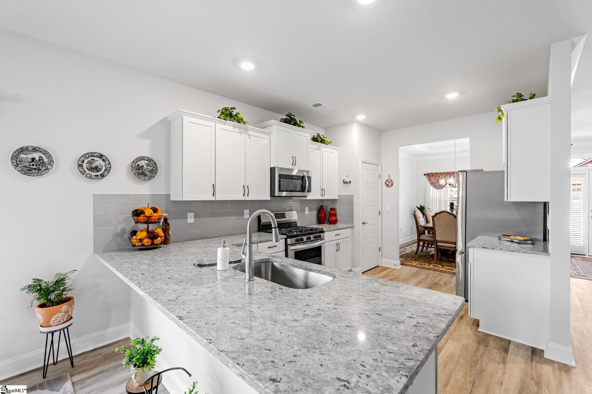 2 Woodcross Drive Simpsonville, SC 29681