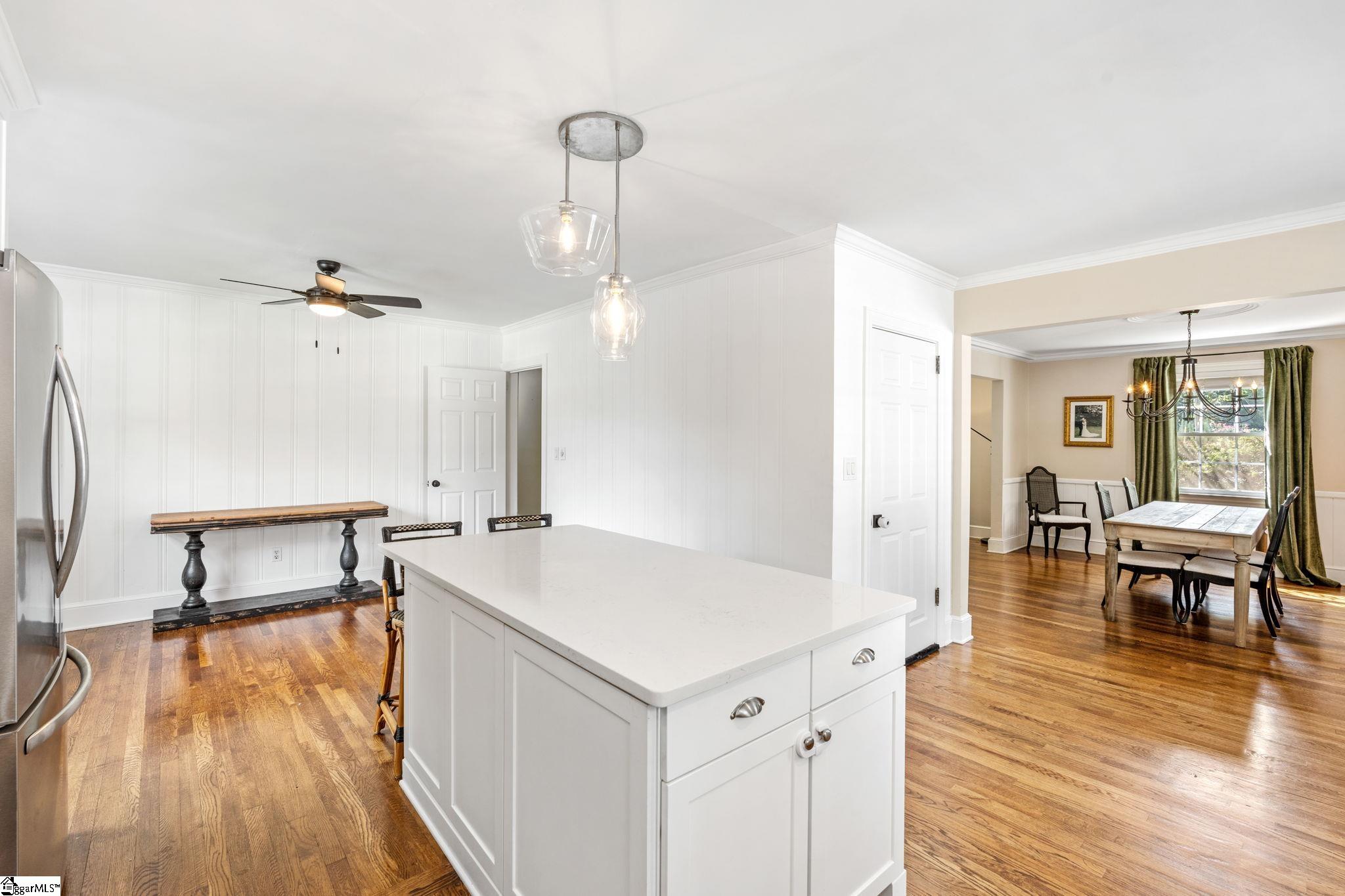 2101 EAST East North Street Greenville, SC 29607