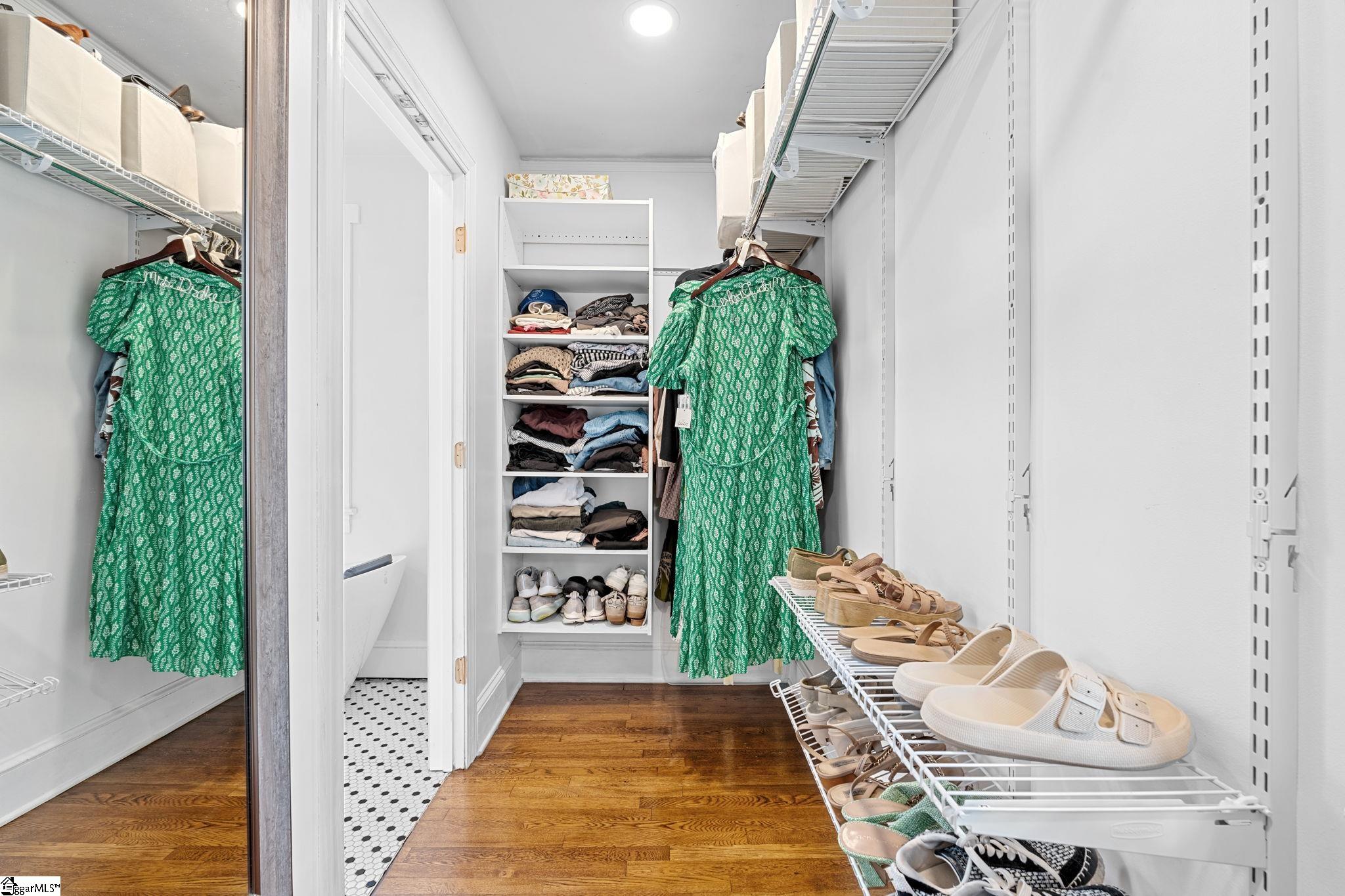 2101 EAST East North Street Greenville, SC 29607