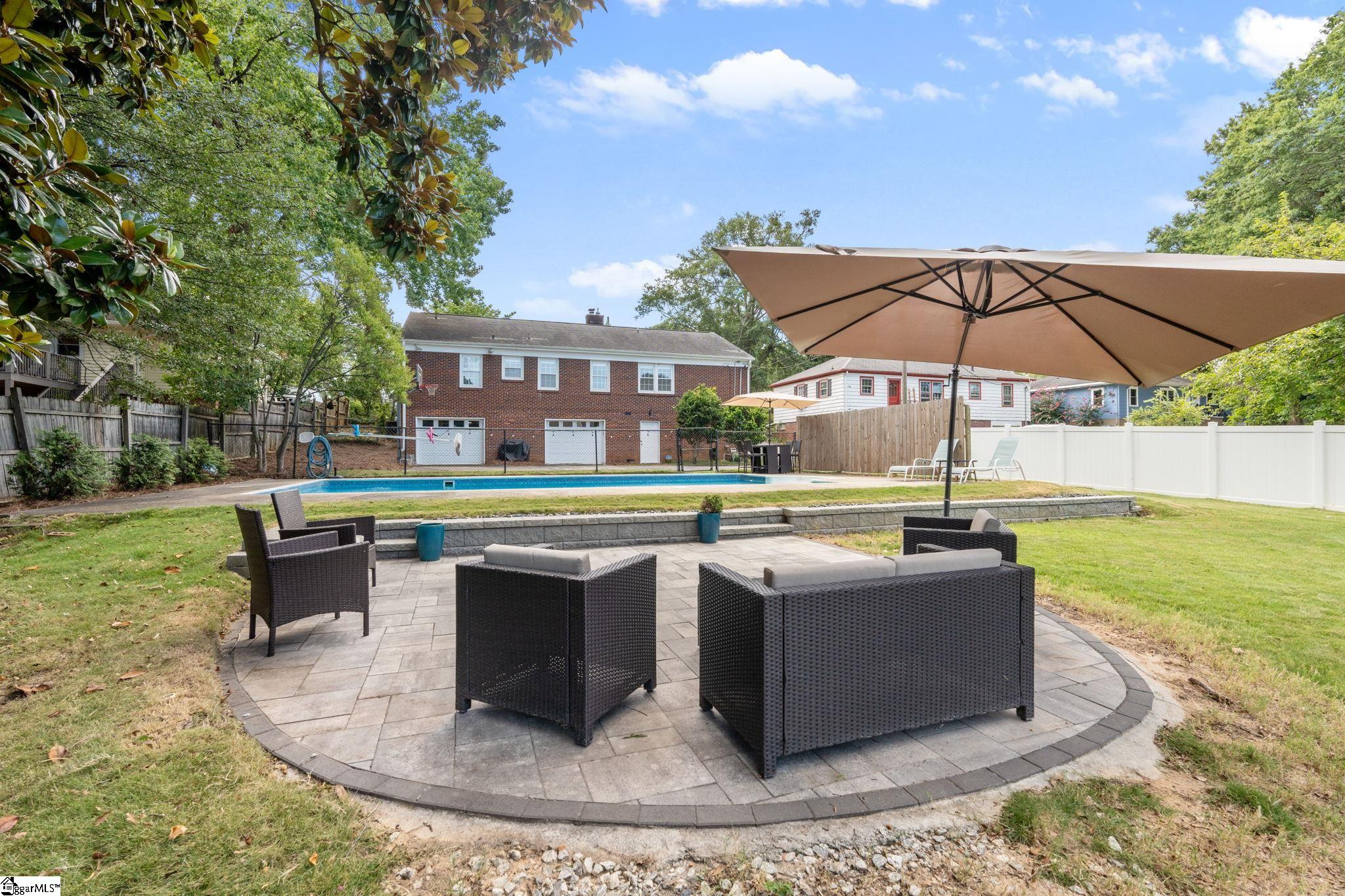 2101 EAST East North Street Greenville, SC 29607