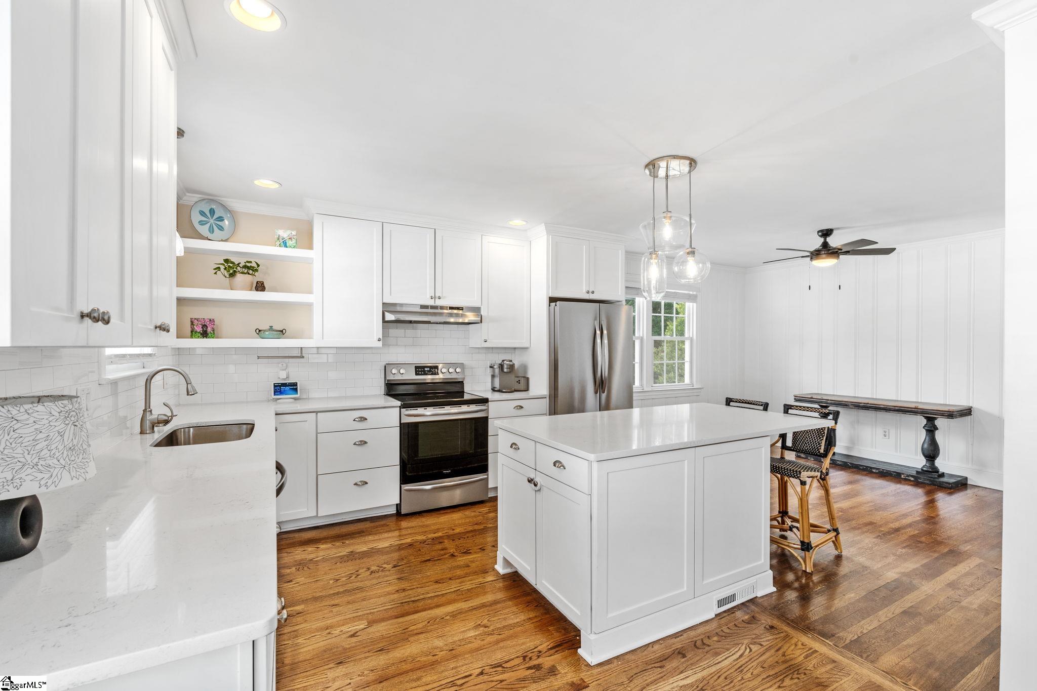 2101 EAST East North Street Greenville, SC 29607