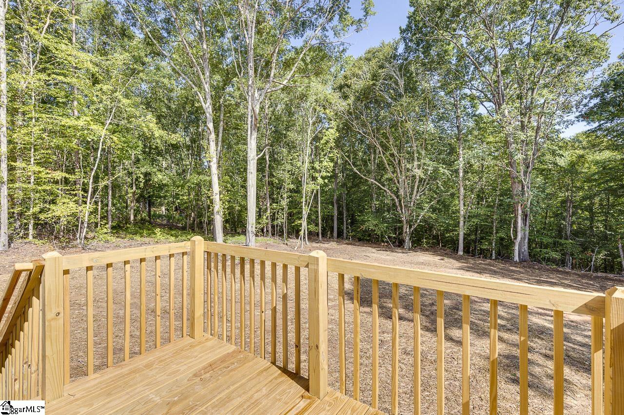 215 Tanglewood Way Gray Court, SC 29645