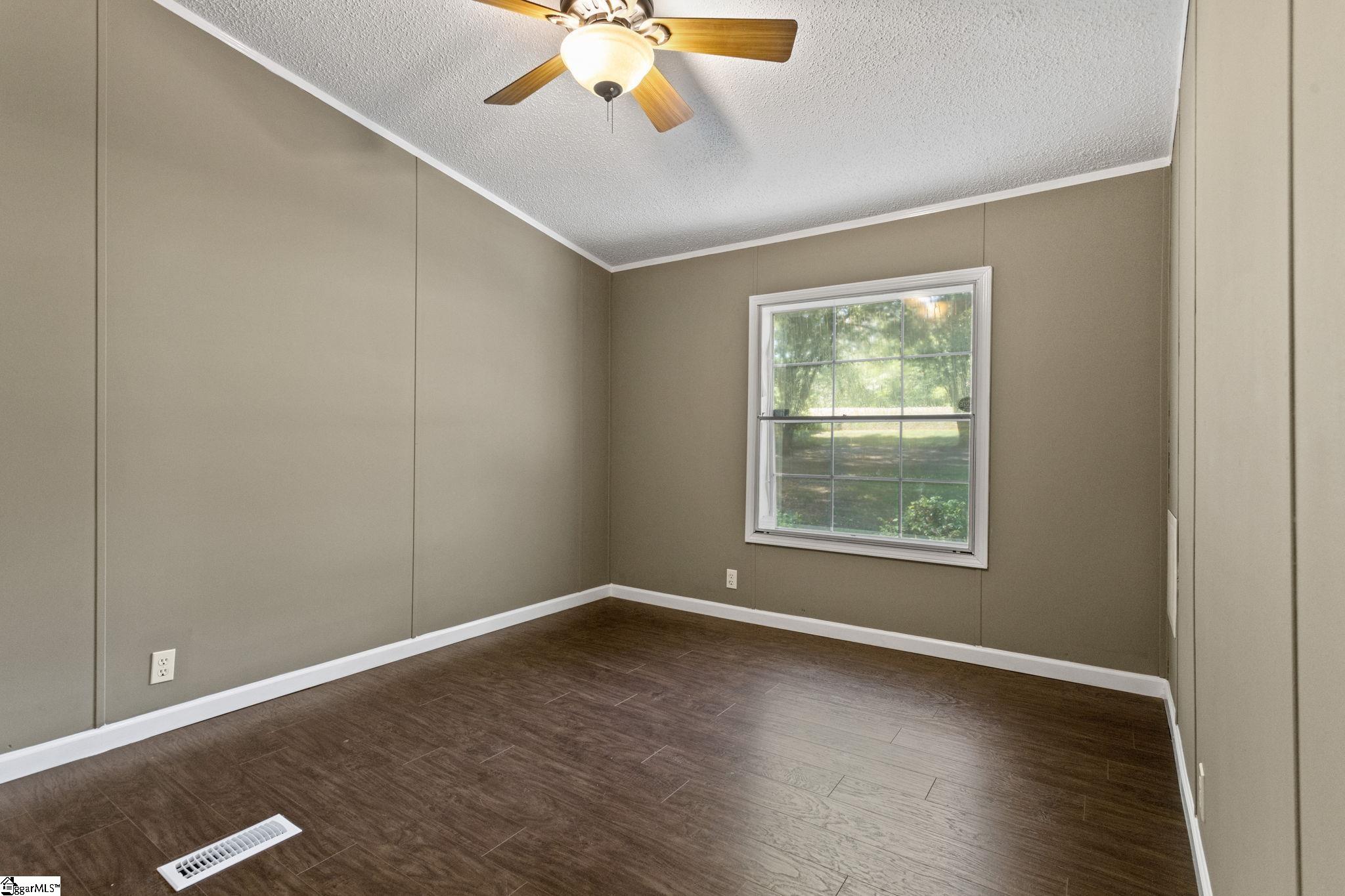 196 New Harrison Bridge Road Simpsonville, SC 29680