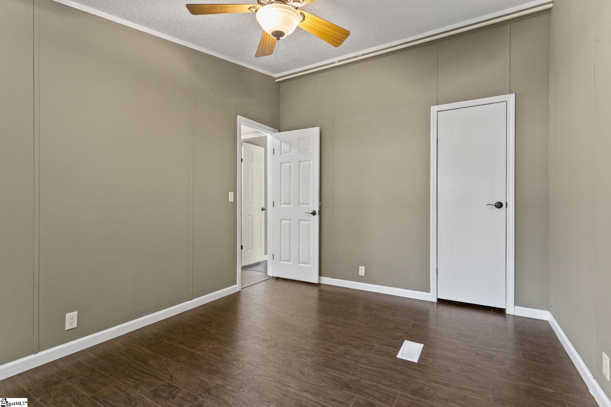 196 New Harrison Bridge Road Simpsonville, SC 29680