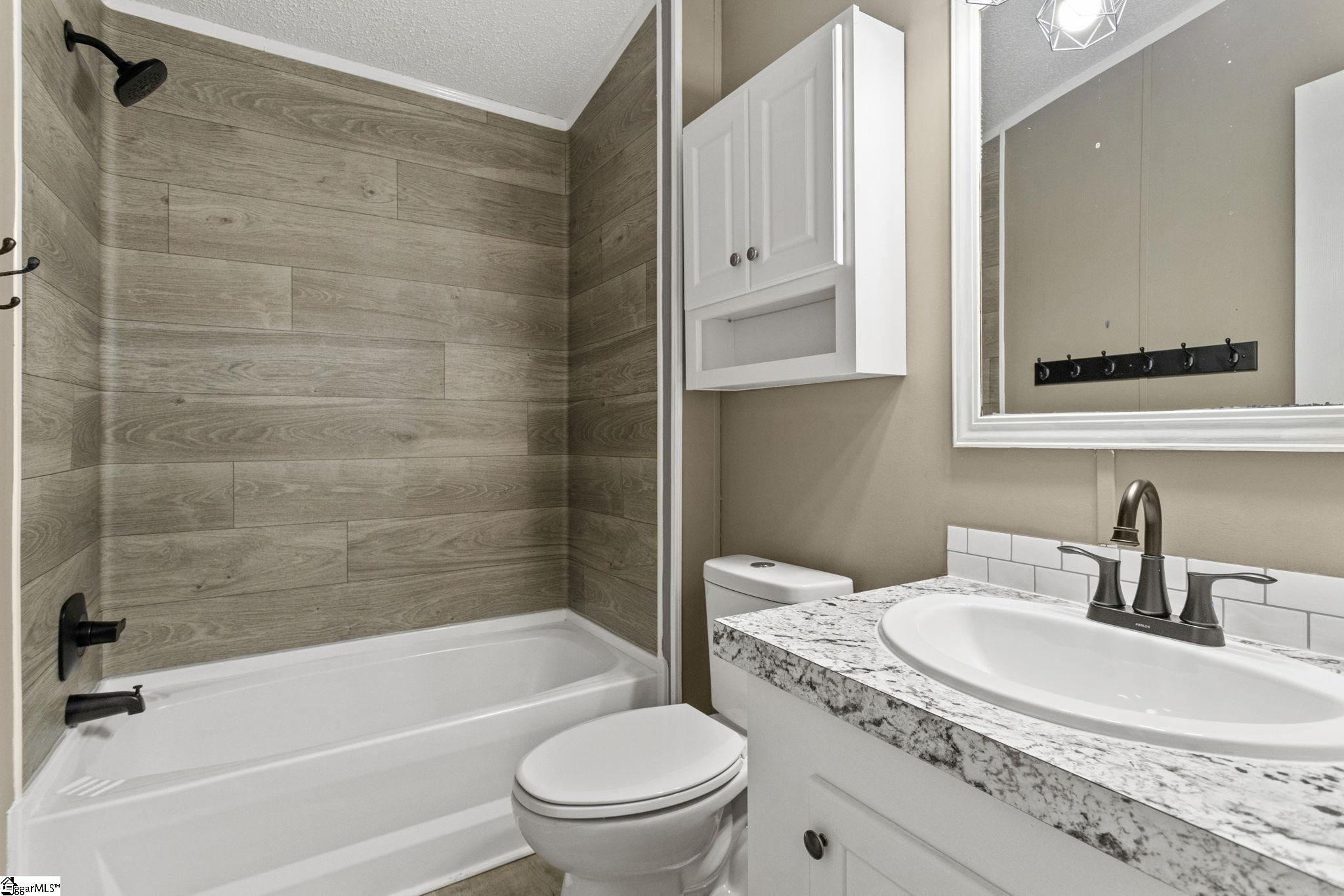 196 New Harrison Bridge Road Simpsonville, SC 29680