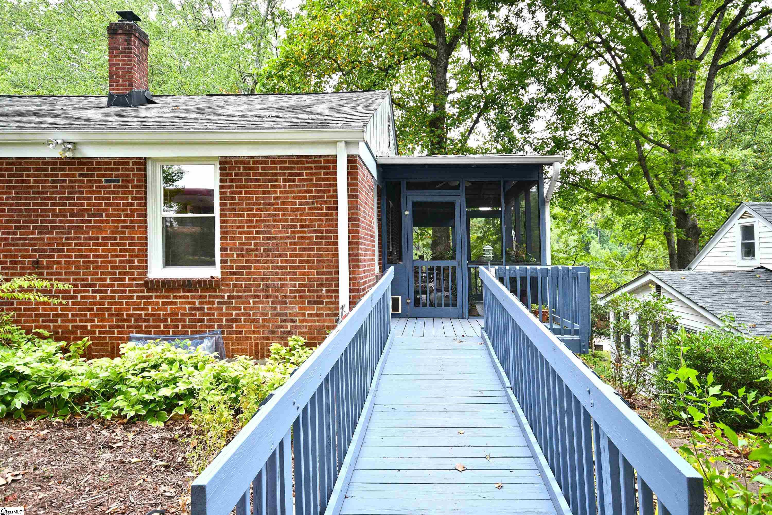134 Bradley Boulevard Greenville, SC 29609