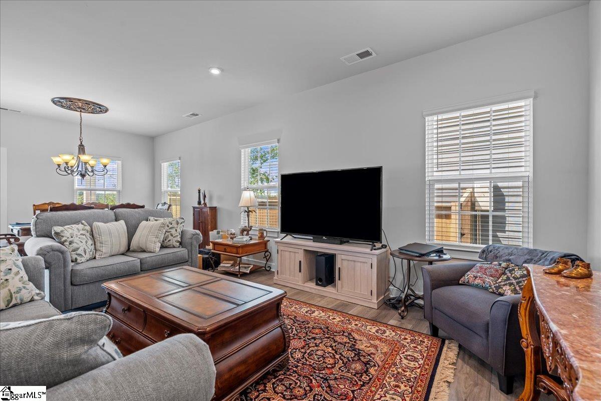 6059 Ives Avenue Spartanburg, SC 29307