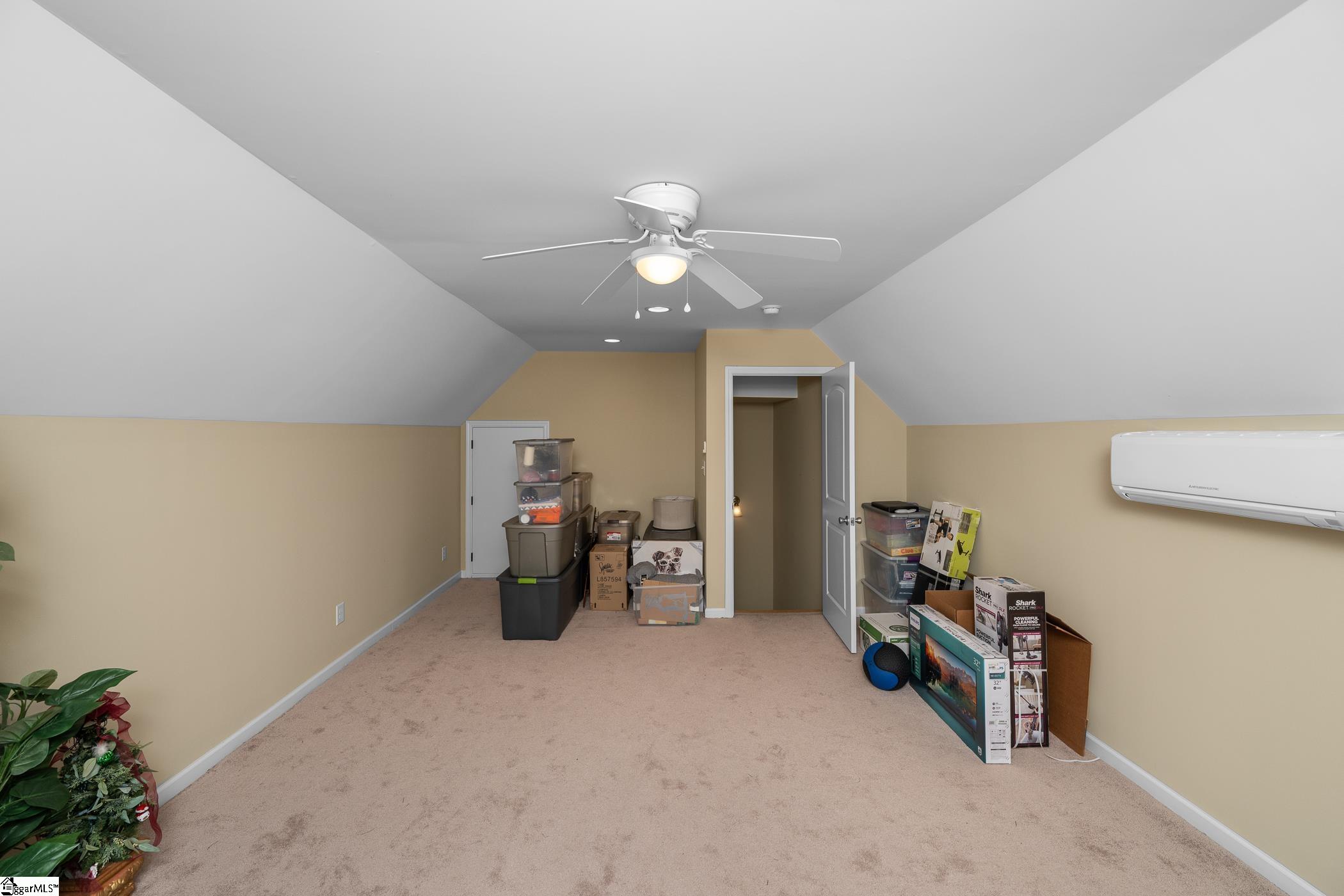 242 Hillcrest Commons Way Spartanburg, SC 29307
