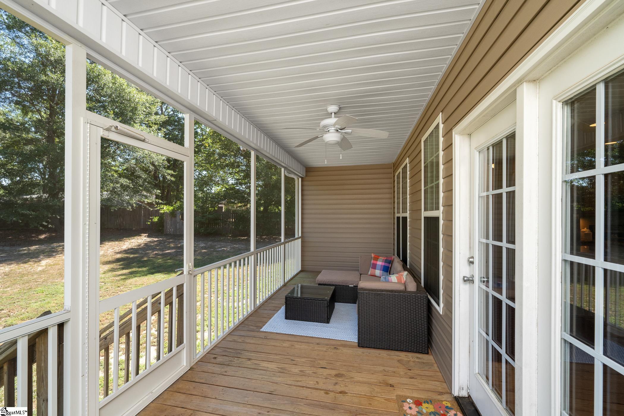 242 Hillcrest Commons Way Spartanburg, SC 29307