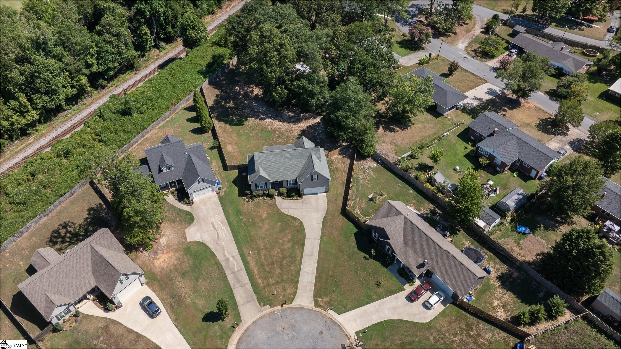 242 Hillcrest Commons Way Spartanburg, SC 29307