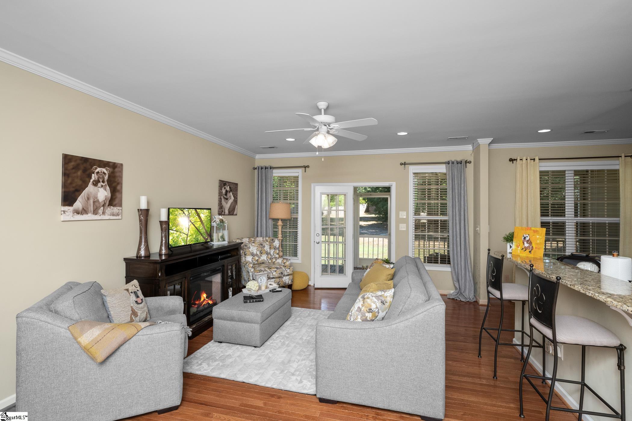 242 Hillcrest Commons Way Spartanburg, SC 29307