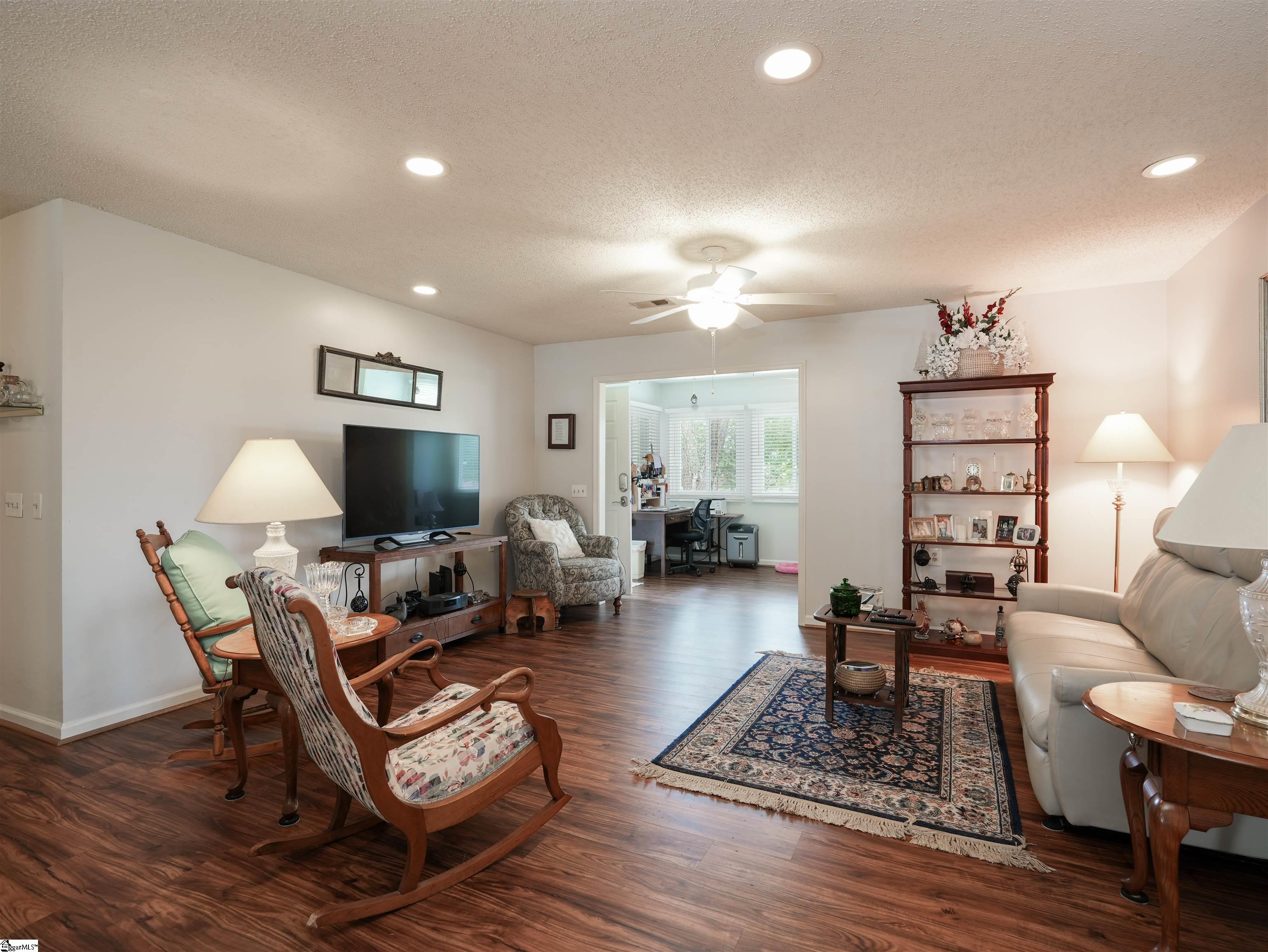 100 N Woodgreen Way Greenville, SC 29615