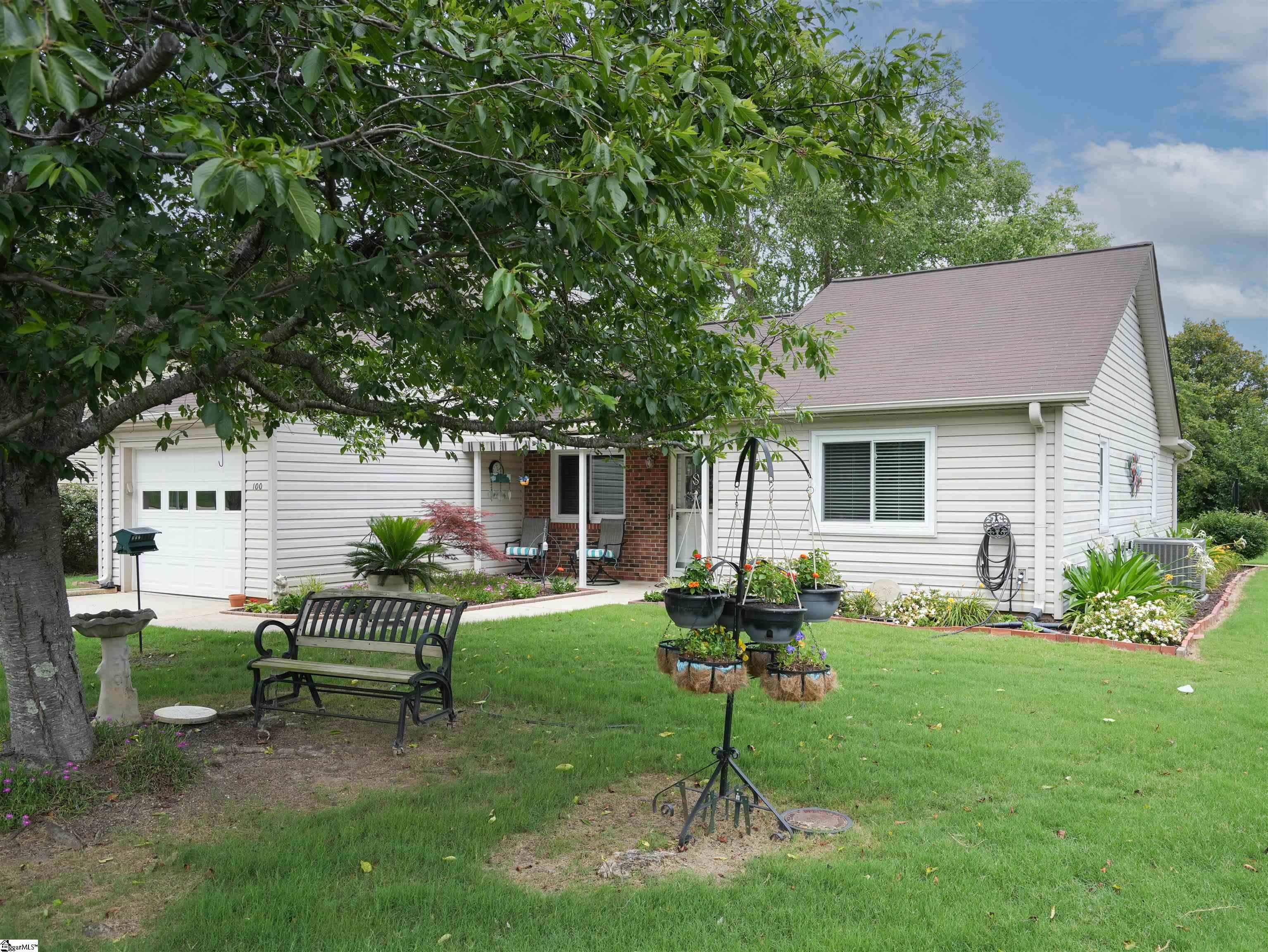 100 N Woodgreen Way Greenville, SC 29615