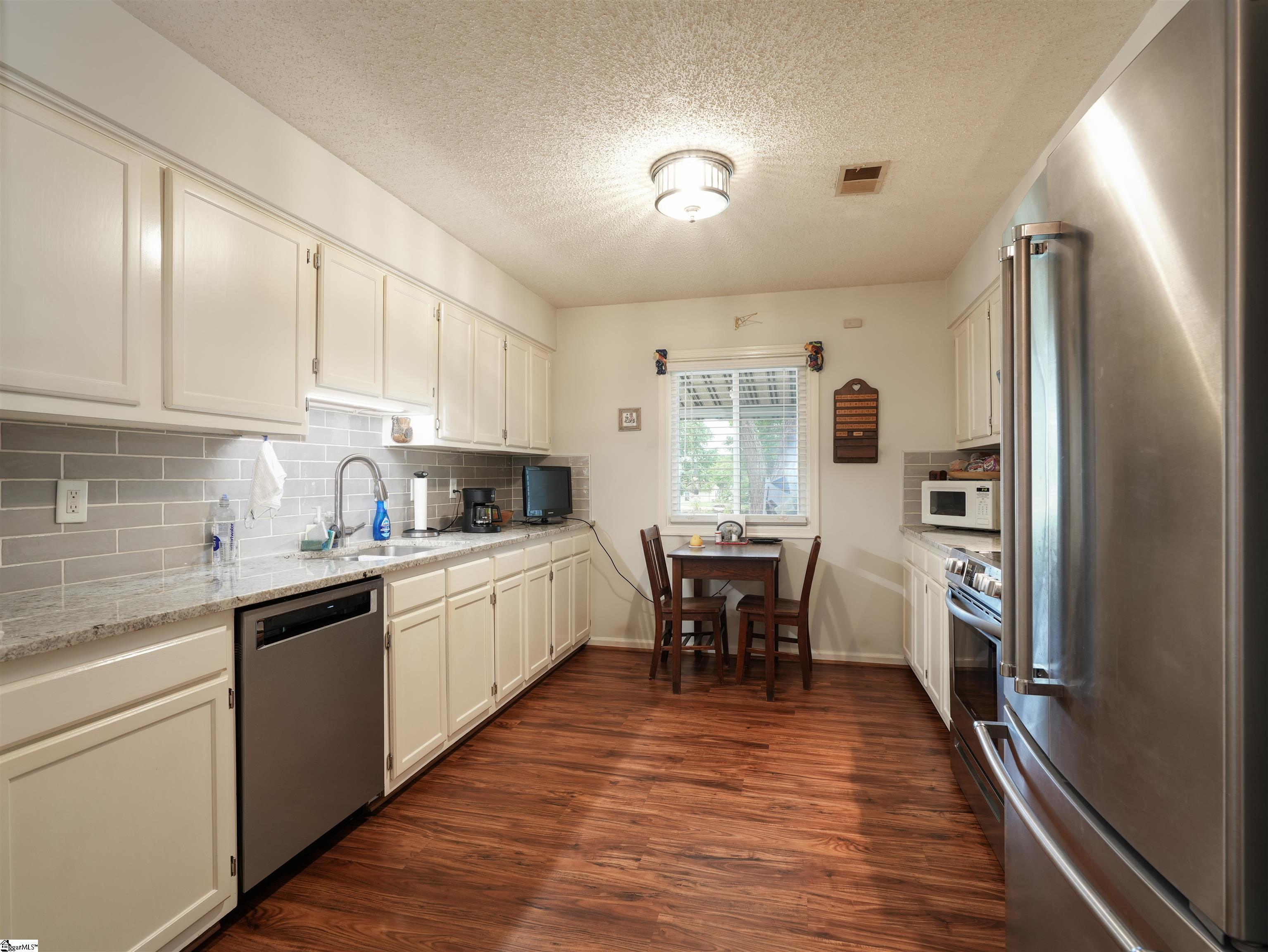 100 N Woodgreen Way Greenville, SC 29615