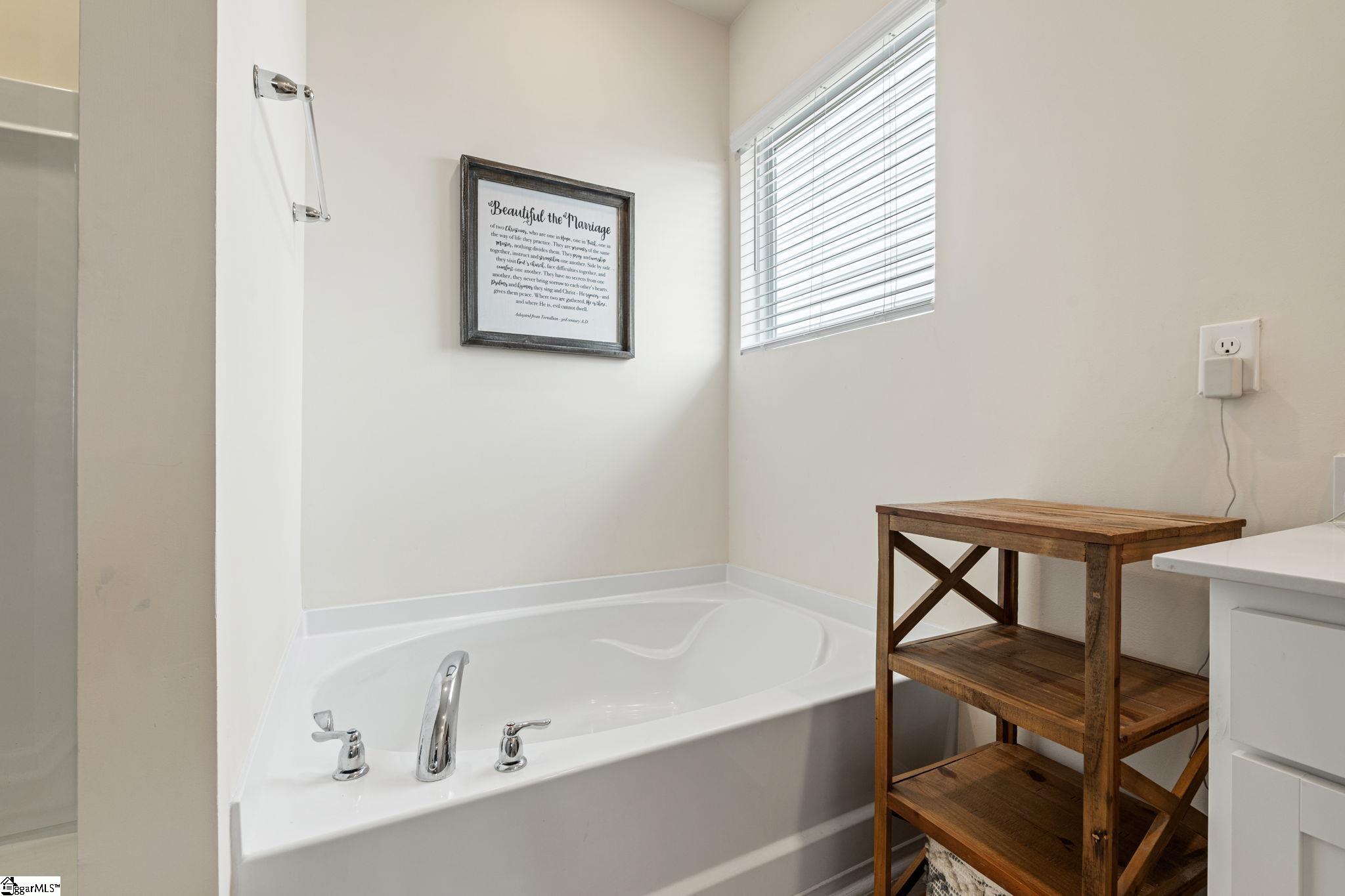 745 Rockhurst Way Woodruff, SC 29388