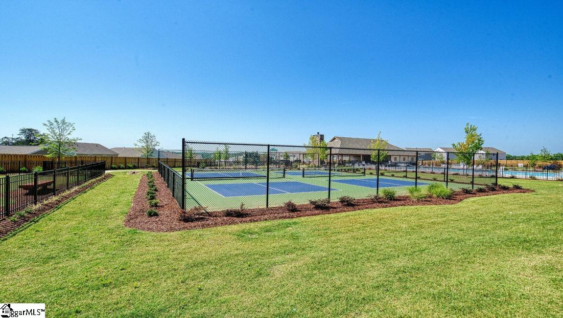 745 Rockhurst Way Woodruff, SC 29388
