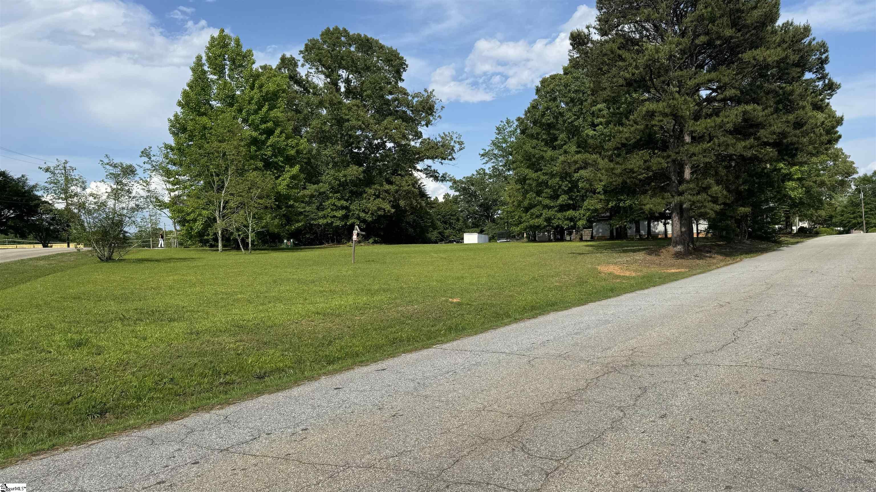 N Davis Drive Greenville, SC 29611