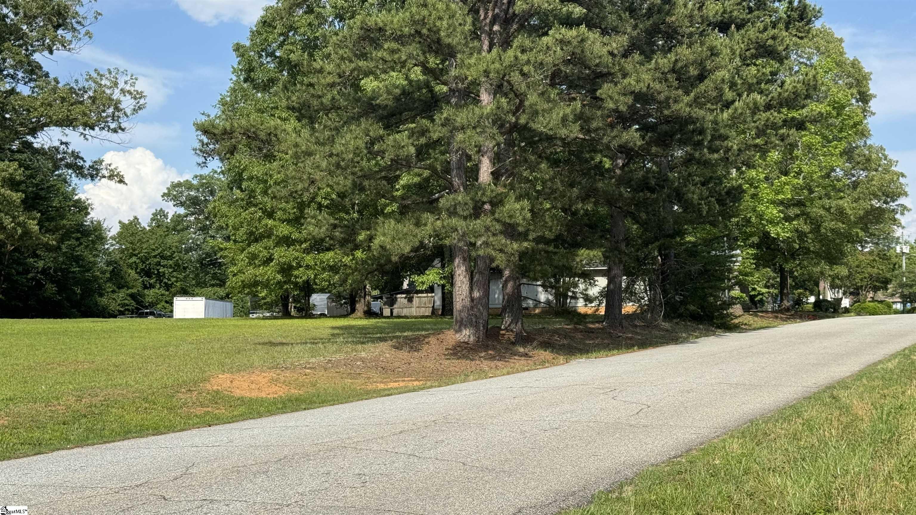 N Davis Drive Greenville, SC 29611