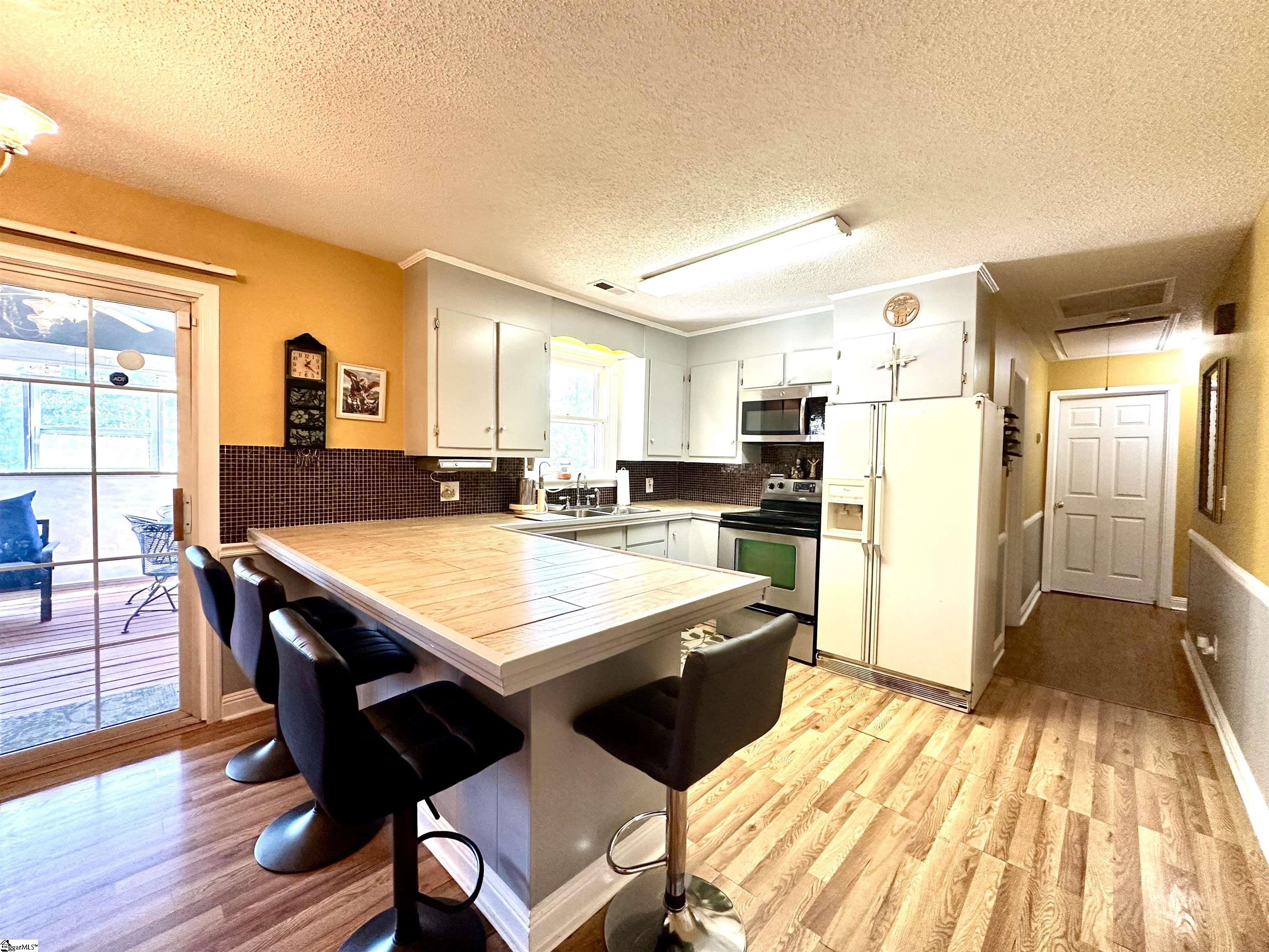 9 Michael Drive Greenville, SC 29611