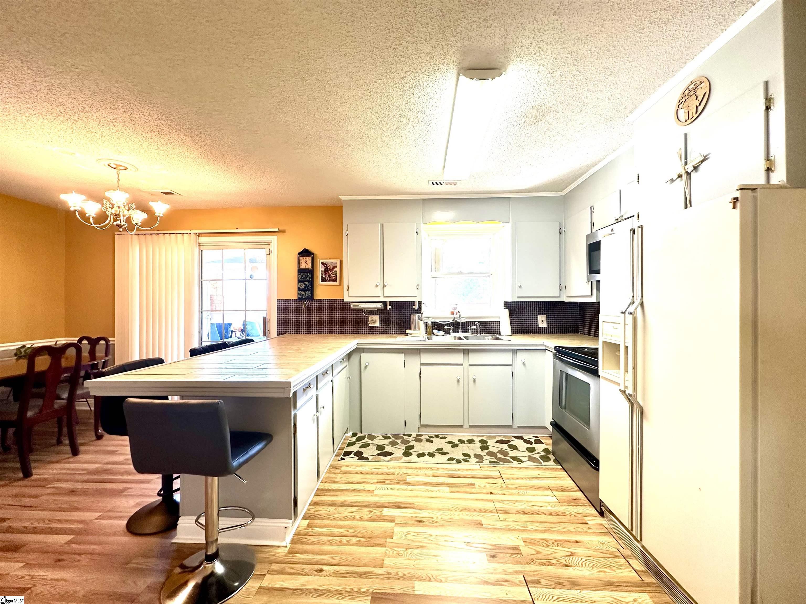 9 Michael Drive Greenville, SC 29611