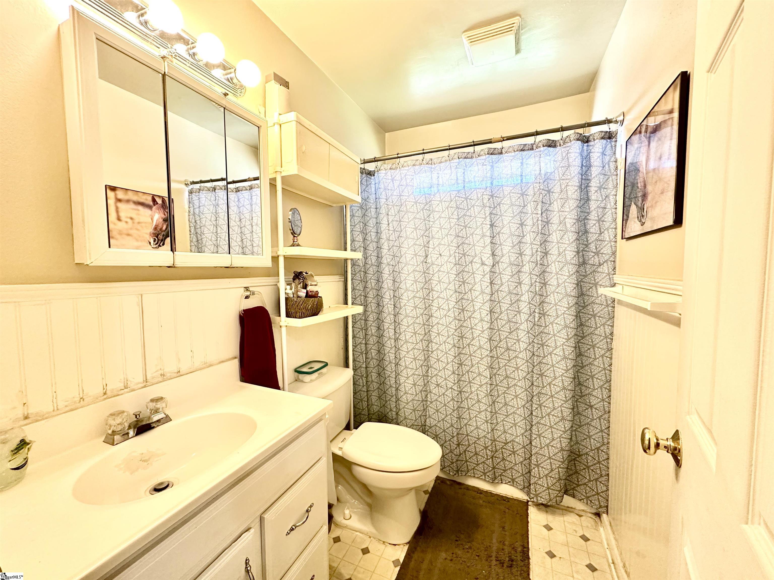 9 Michael Drive Greenville, SC 29611