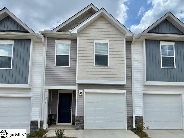 1255 Forestbrook Lane Spartanburg, SC 29303
