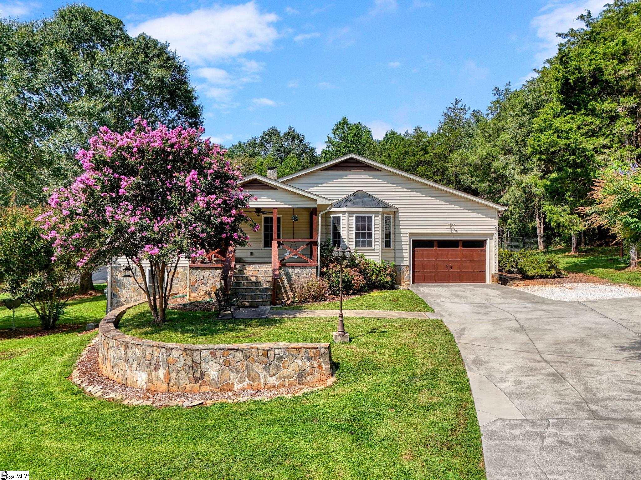 547 Crest Drive Easley, SC 29640