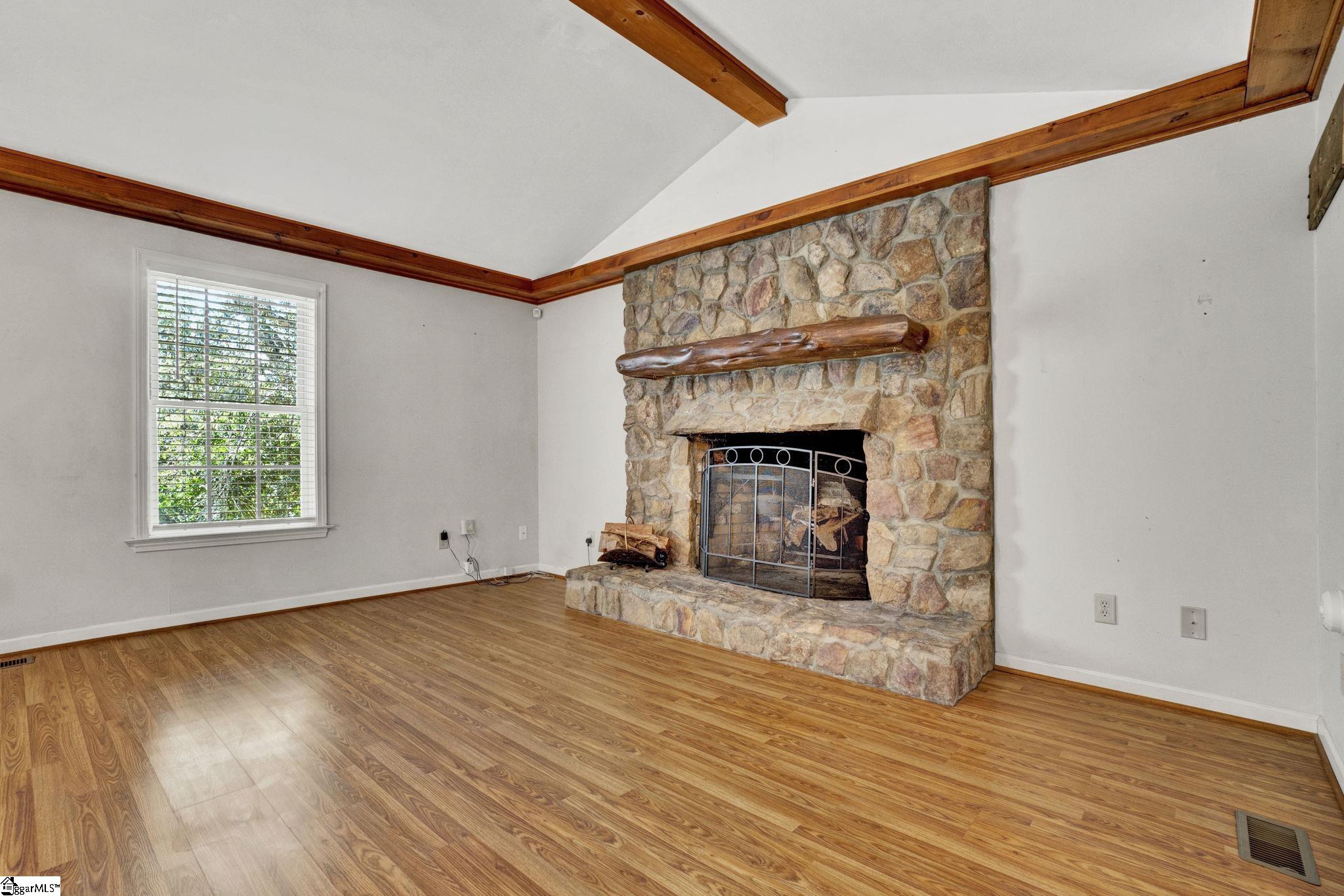 547 Crest Drive Easley, SC 29640