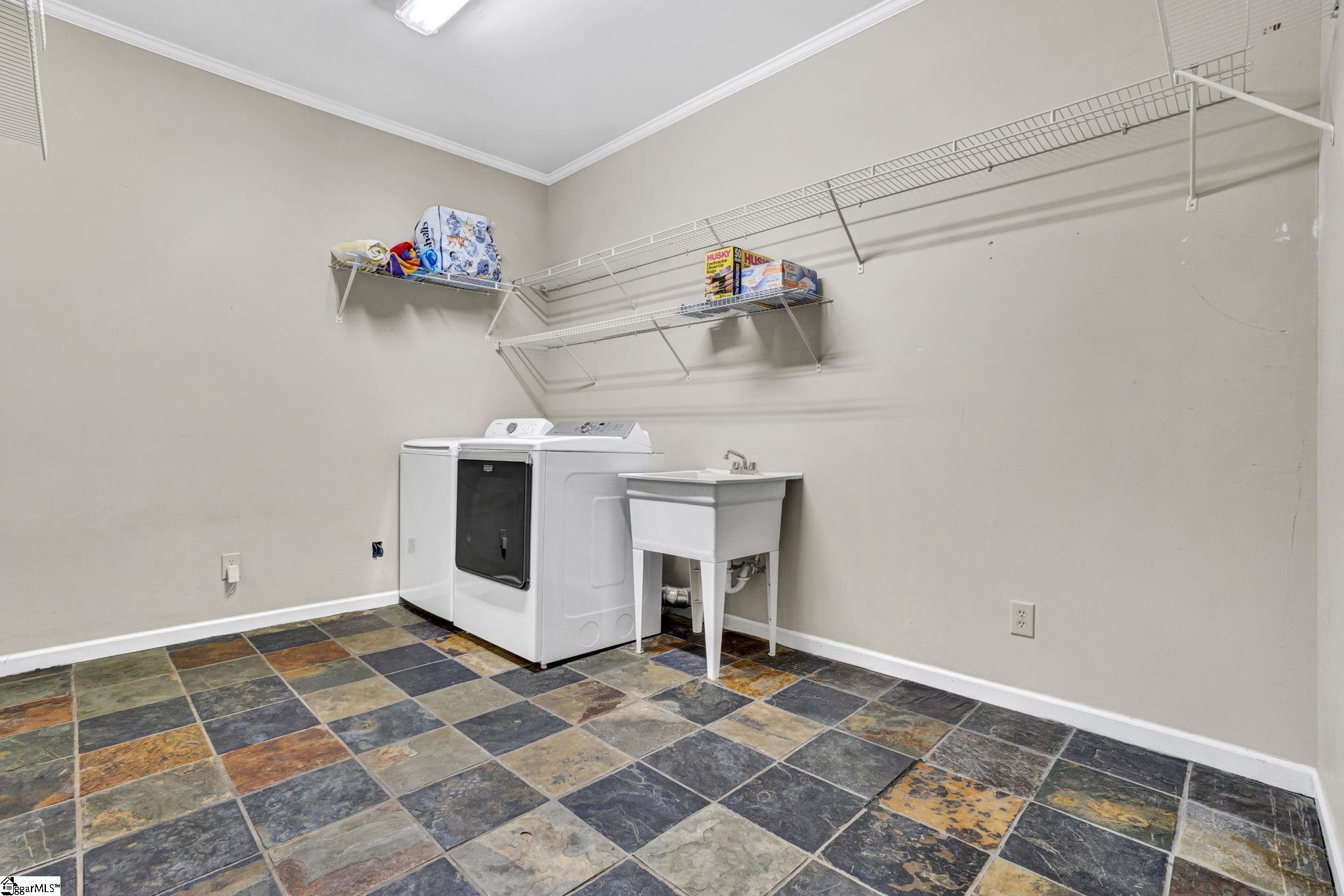 547 Crest Drive Easley, SC 29640