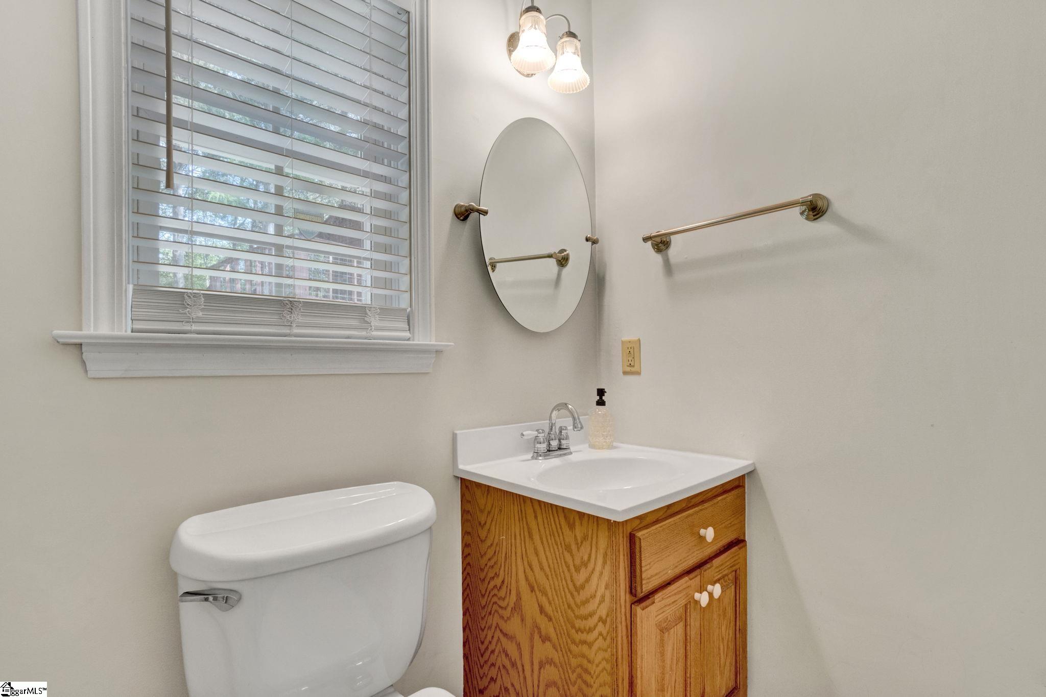 547 Crest Drive Easley, SC 29640