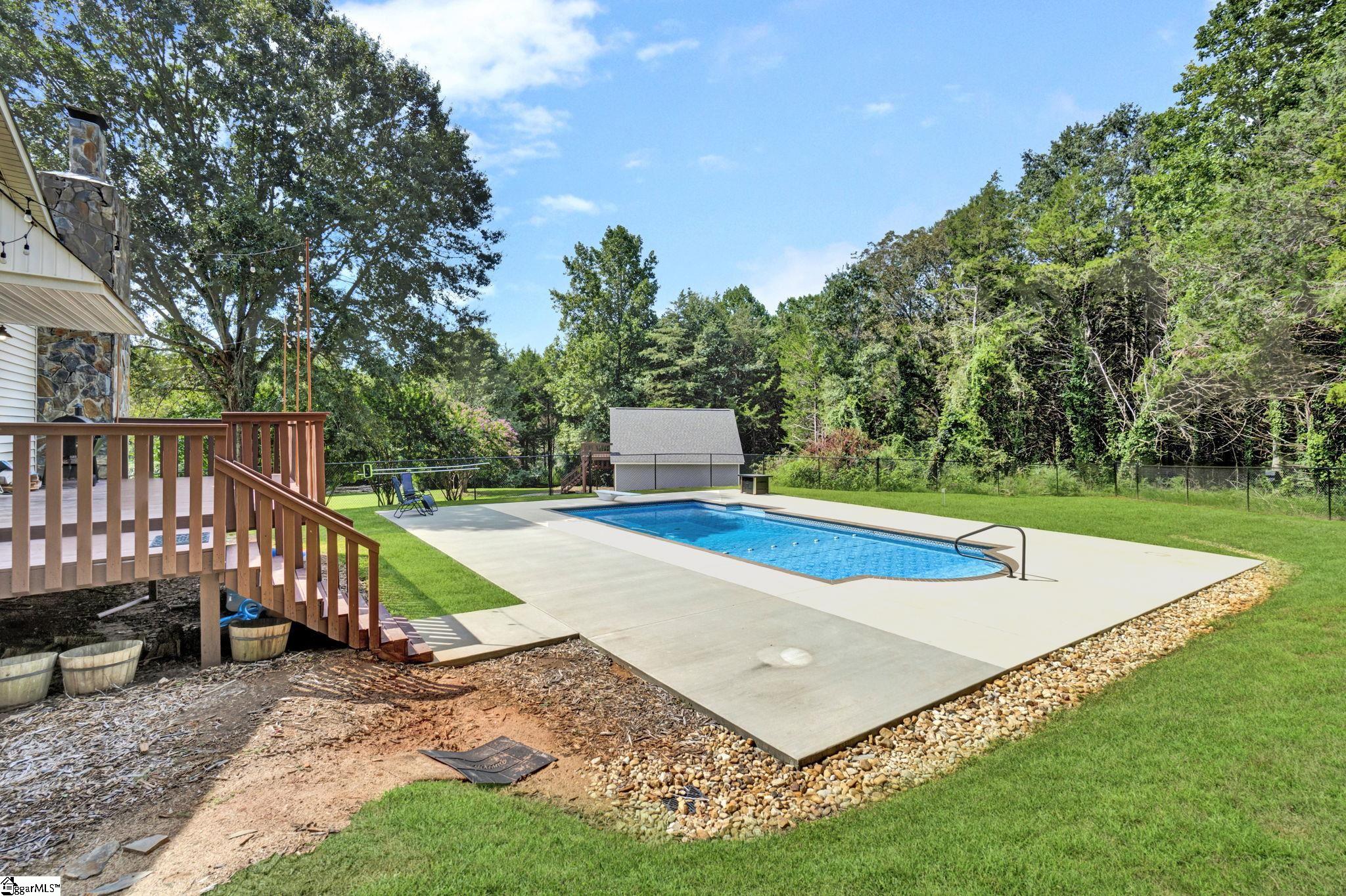 547 Crest Drive Easley, SC 29640