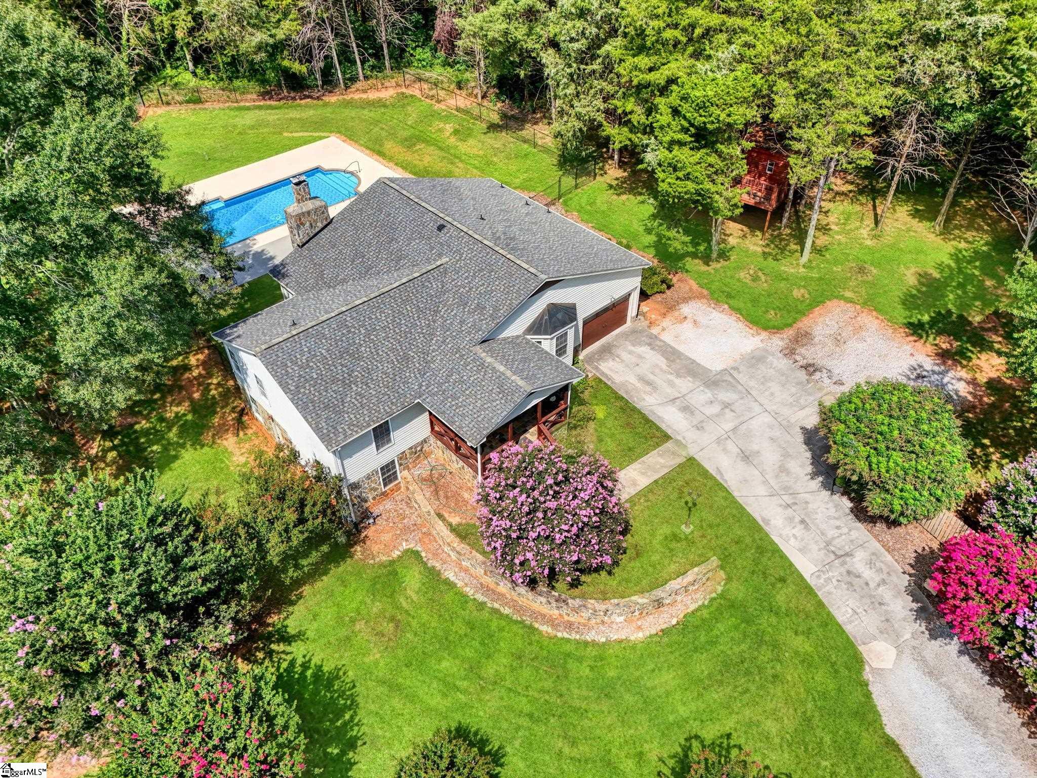 547 Crest Drive Easley, SC 29640
